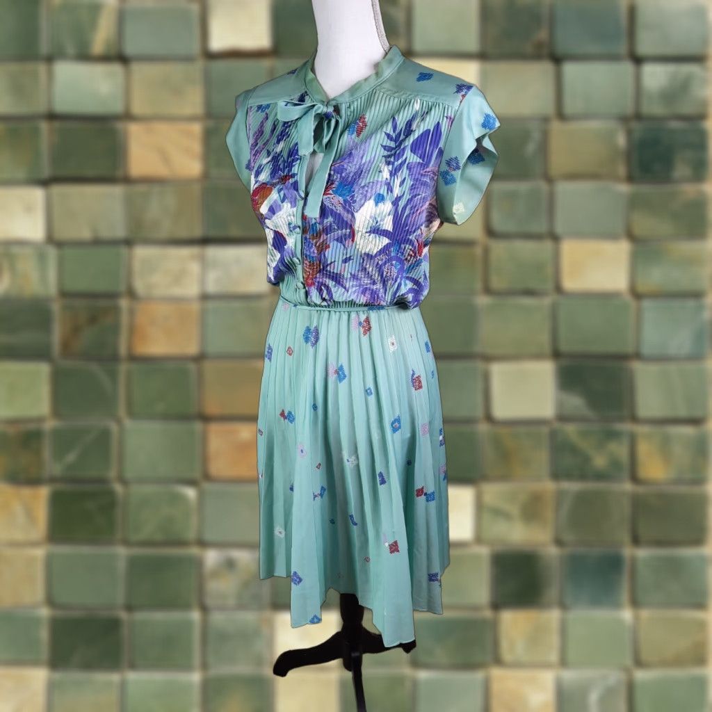 Altea Vintage Teal Mod Dress A-Line Hawaiian Floral M As Is - 60s 70s, Long Sleeve, Round Neck, Polyester, Knee Length, Casual Womens Vintage 60s 70s Size M / US 6-8 / IT 42-44 - 1 Thumbnail