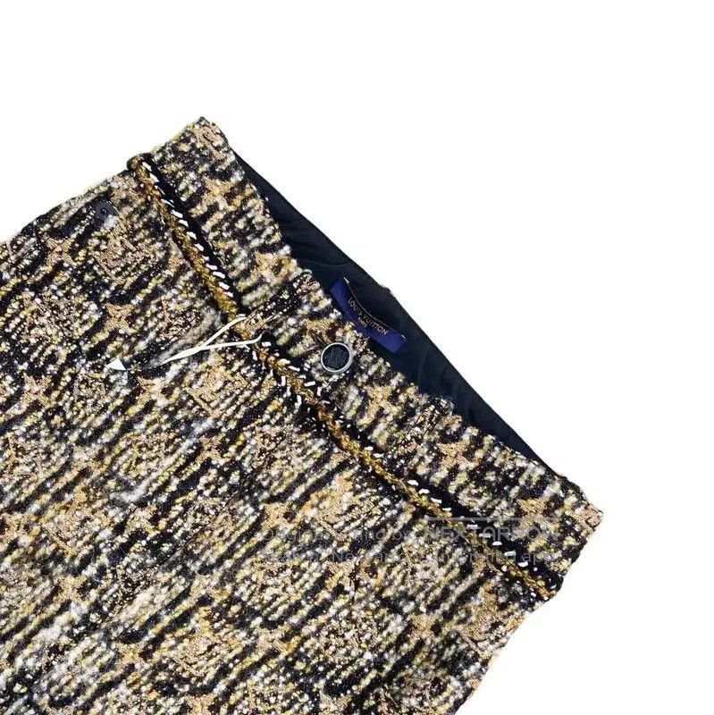 Louis Vuitton Louis Vuitton Colorful Women's Skirt . Size 28" / US 6 / IT 42 - 3 Thumbnail