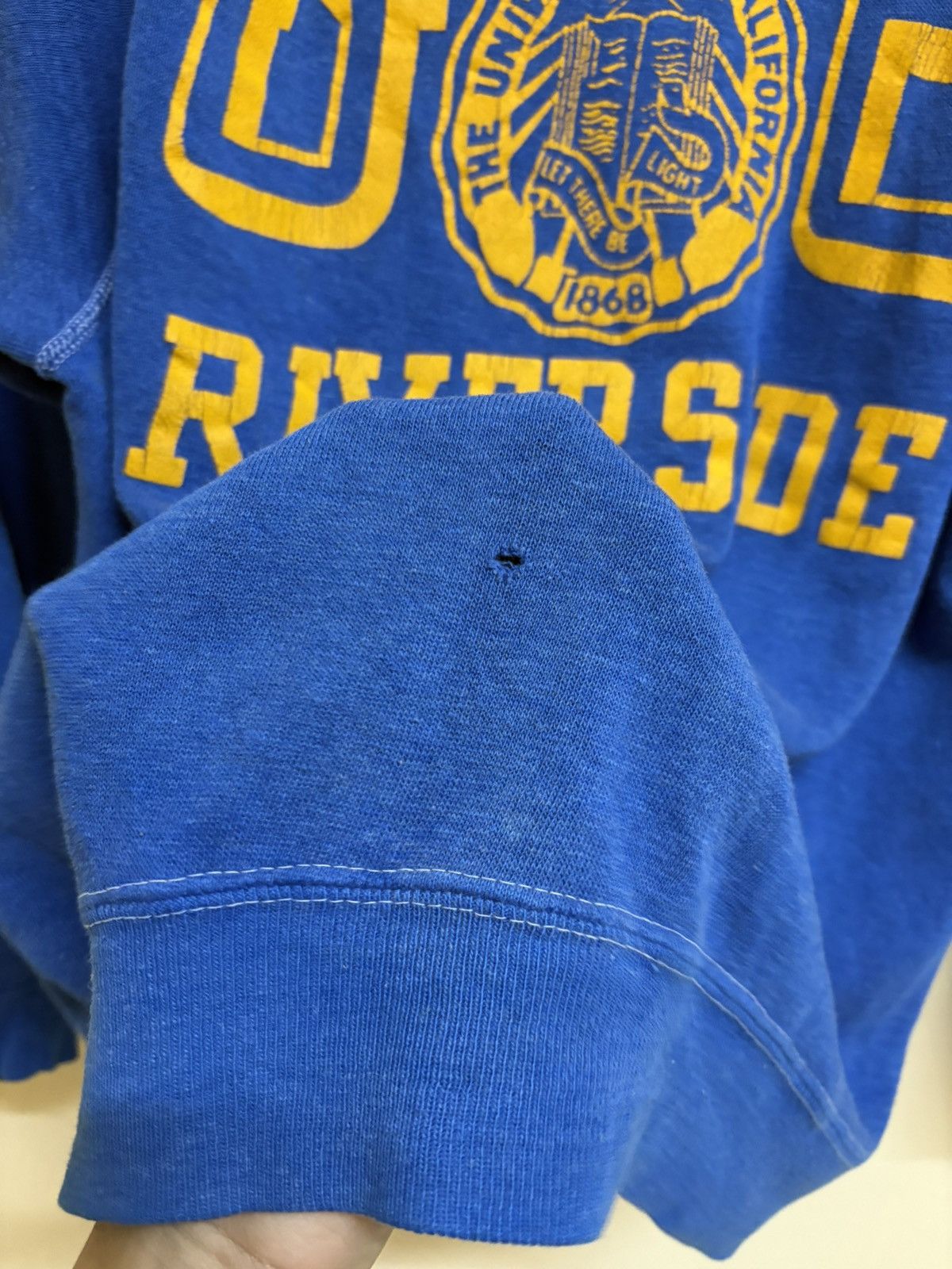 Vintage Vintage 60s The University Of California Sweatshirt Size US S / EU 44-46 / 1 - 14 Thumbnail