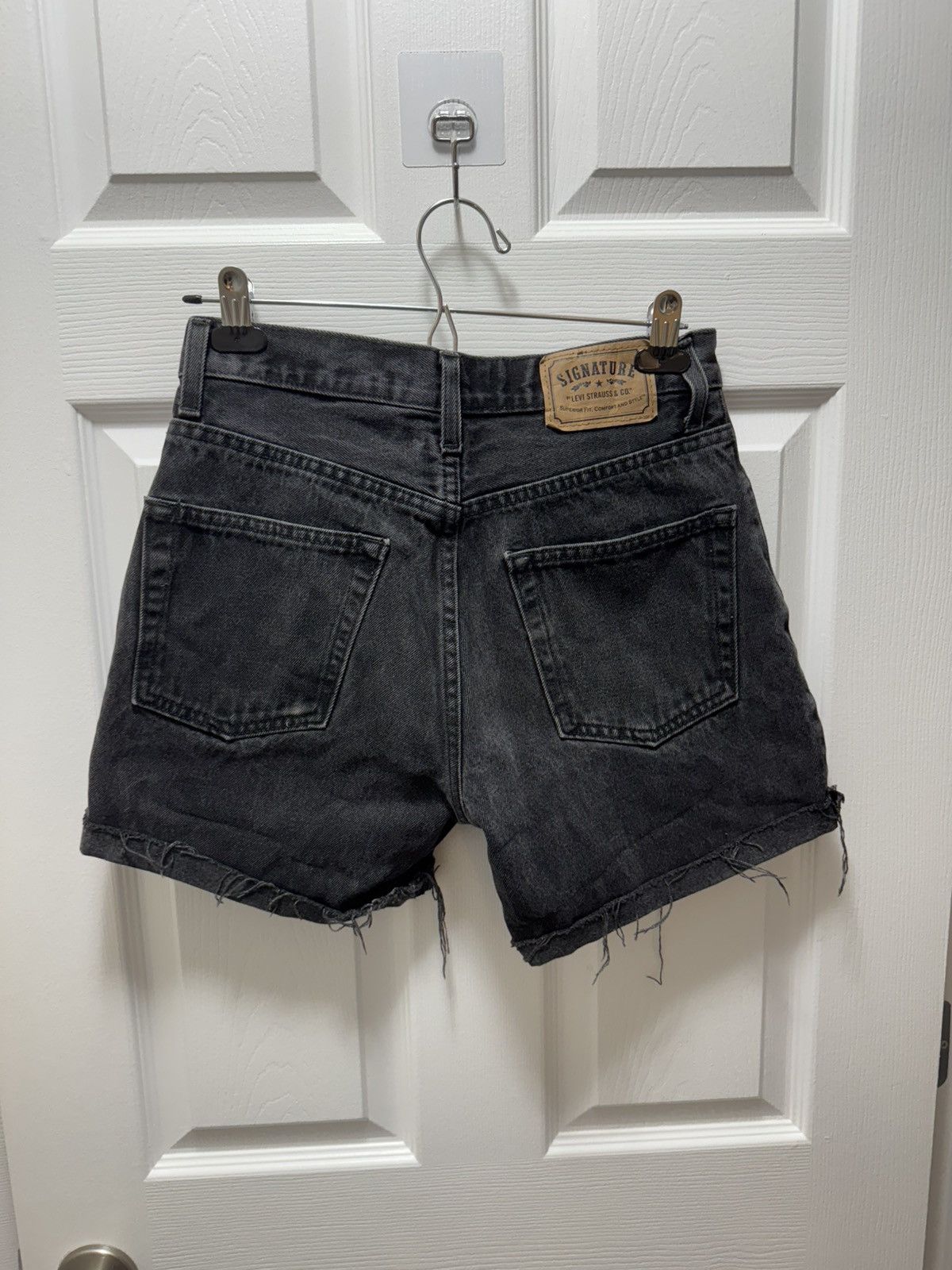 Levi's Vintage Clothing Levis Levi's Vintage Relaxed Charcoal Denim Shorts Distress Size US 30 / EU 46 - 2 Thumbnail