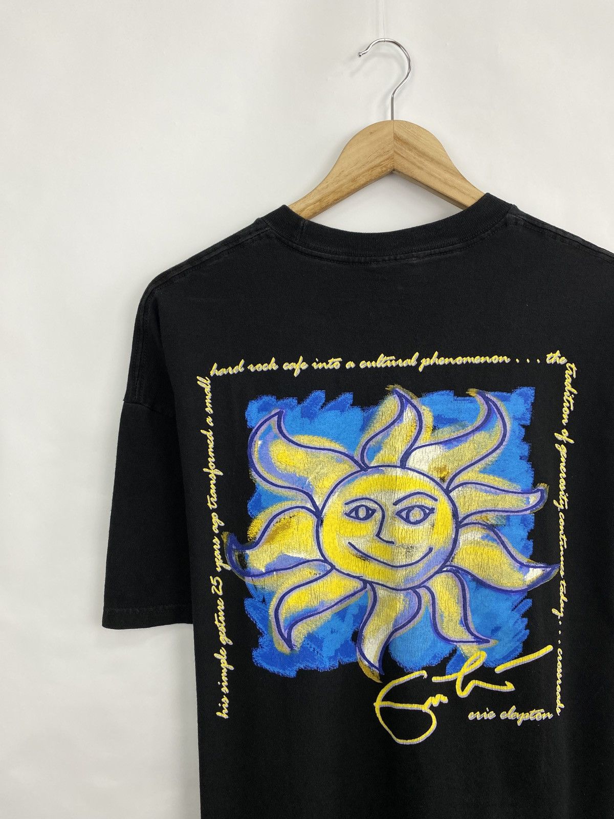 Hard Rock Cafe Vintage 90s Hard Rock Cafe Montreal T Shirt rare retro Y2K Size US XL / EU 56 / 4 - 2 Thumbnail
