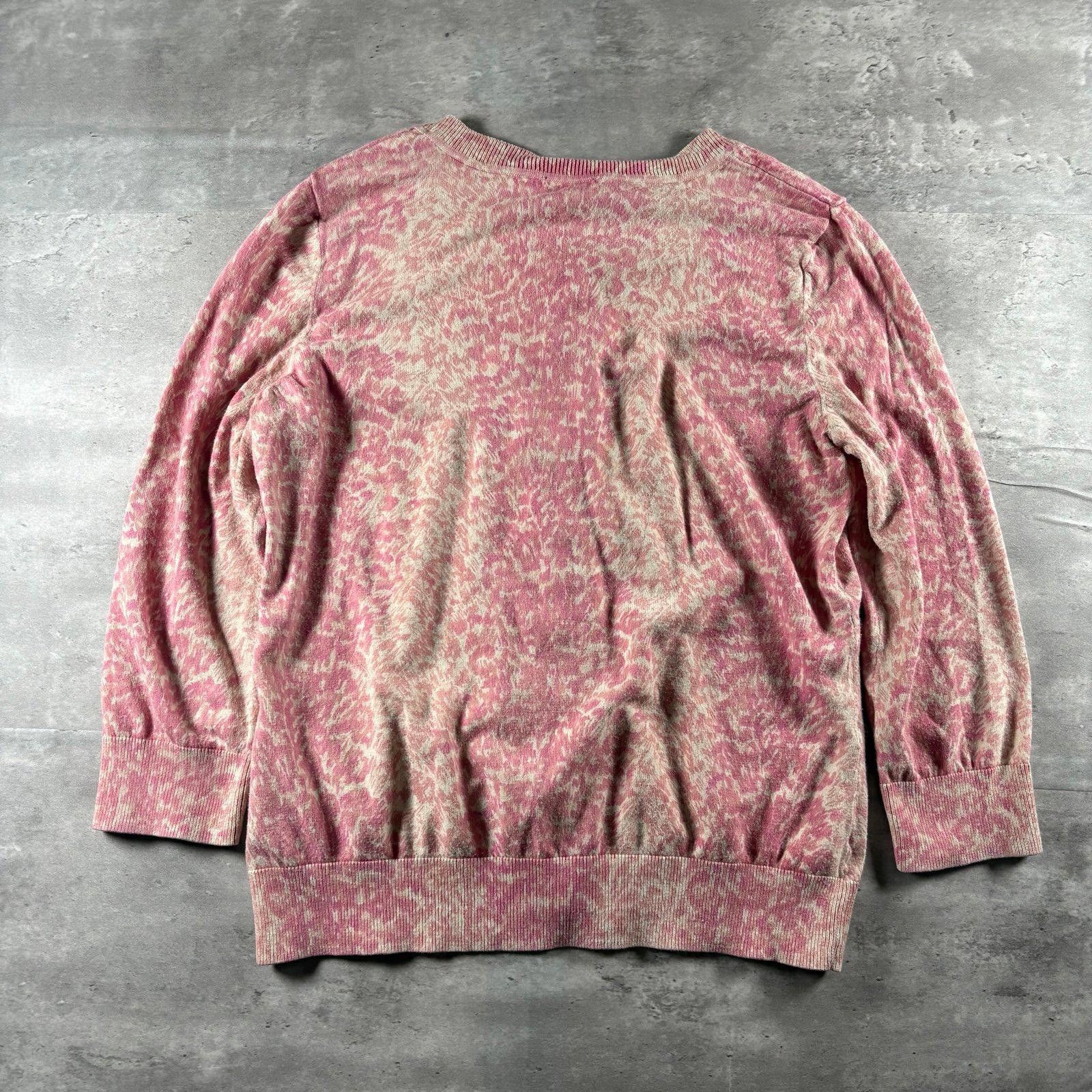 Other Talbots Pink Animal Print Cardigan Sweater Size S / US 4 / IT 40 - 2 Thumbnail