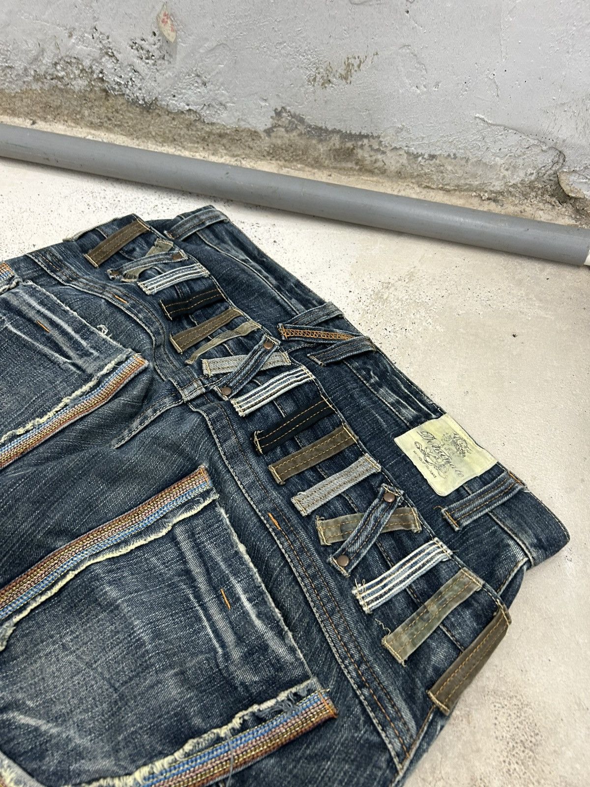 Japanese Brand Vintage Dominate Double Waist Whisker Clawn Mark Distressed Size US 35 - 20 Thumbnail
