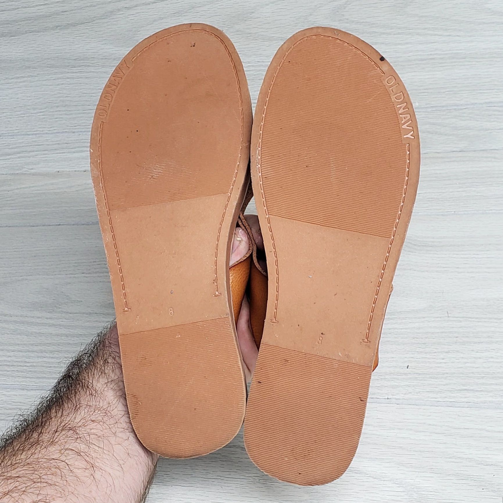 Old Navy Old Navy Sandal Women 7 Brown Faux Leather Slip-On Thong Flat Casual Women Size US 7 / IT 37 - 6 Thumbnail