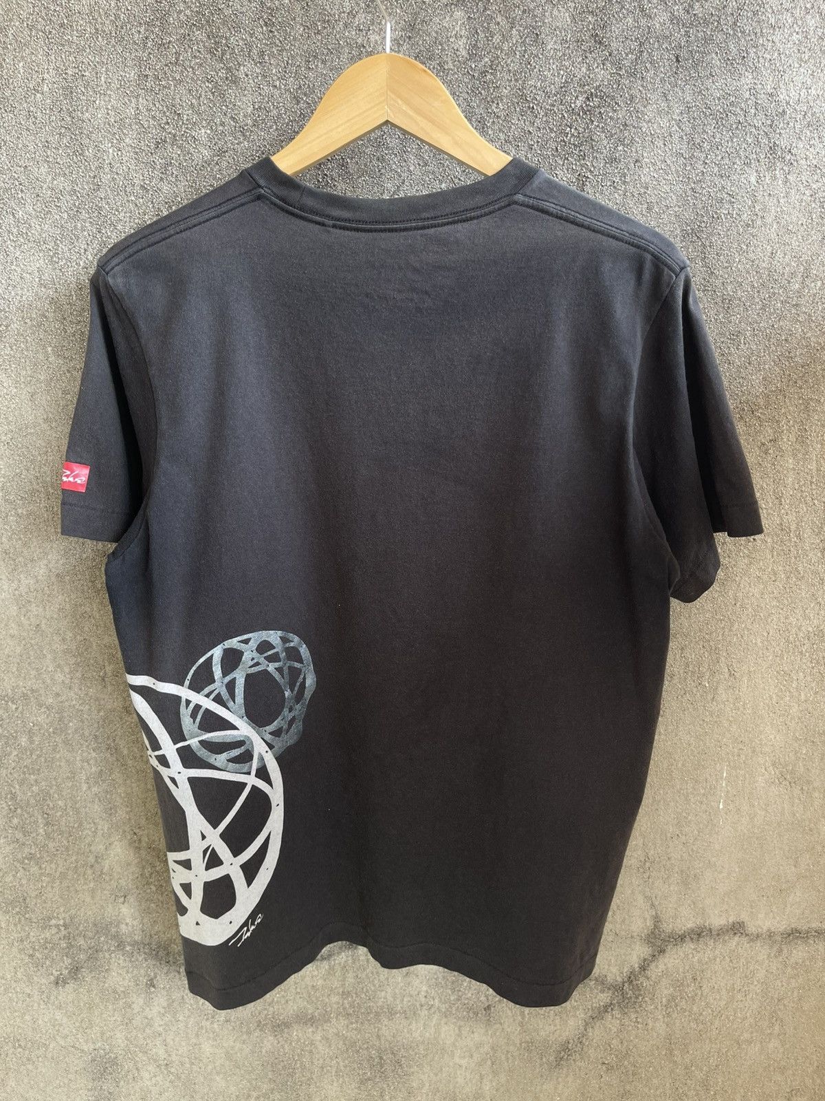 Futura × Uniqlo Hype🔥FUTURA✖️UNIQLO🔥Sun Faded Art Tshirt Size US L / EU 52-54 / 3 - 3 Thumbnail