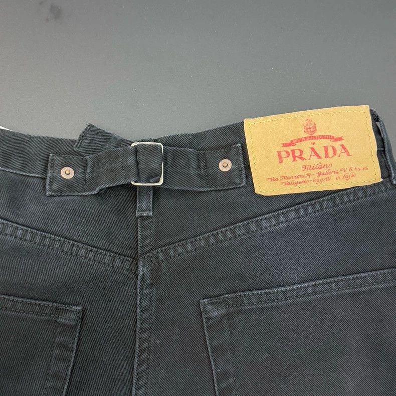Prada Prada Sise 25Washed black metal triangle leather logo jean Size US 26 / EU 42 - 8 Thumbnail