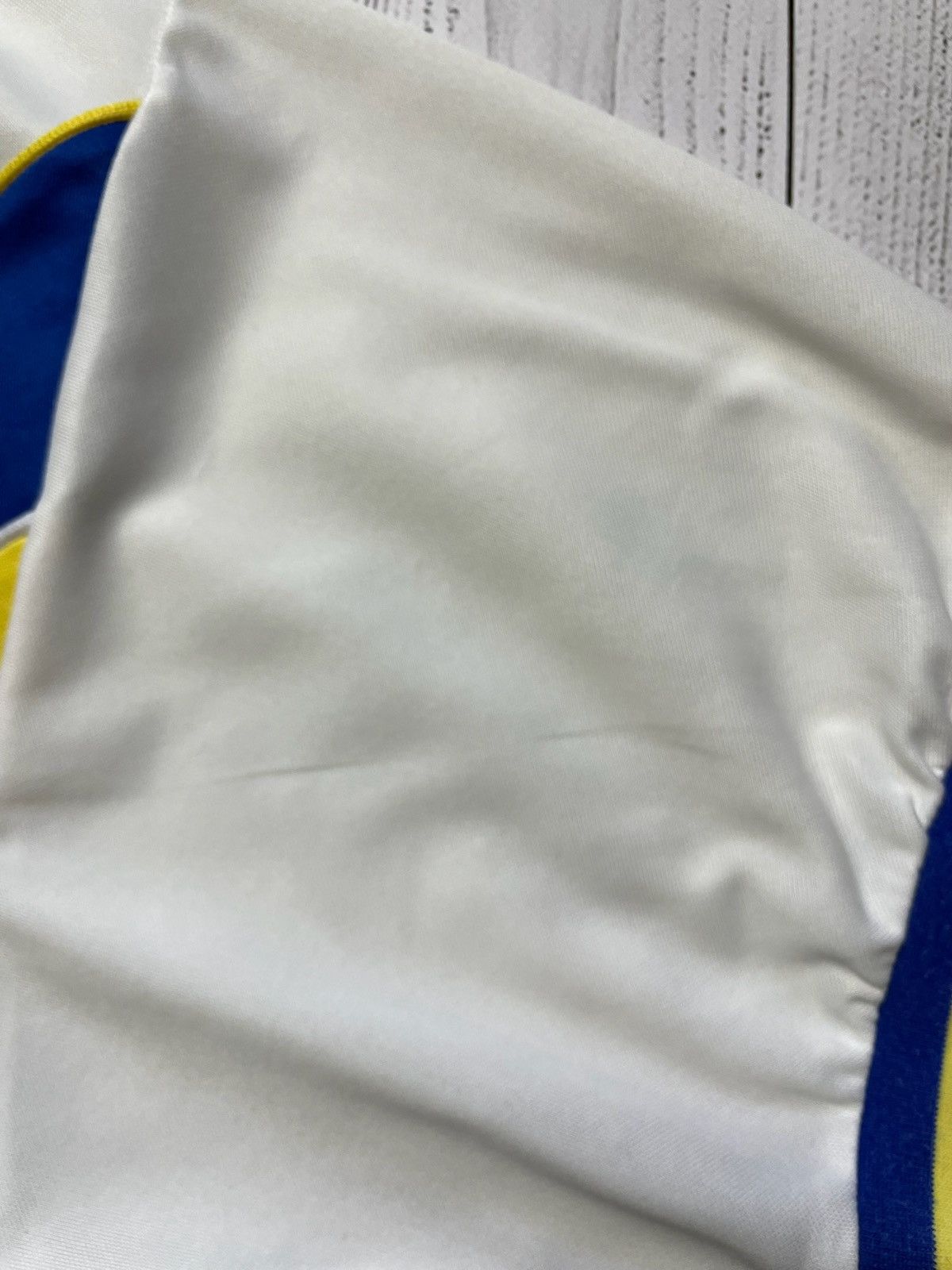 Vintage Vintage Leeds United soccer jersey size M logo retro Size US M / EU 48-50 / 2 - 9 Thumbnail
