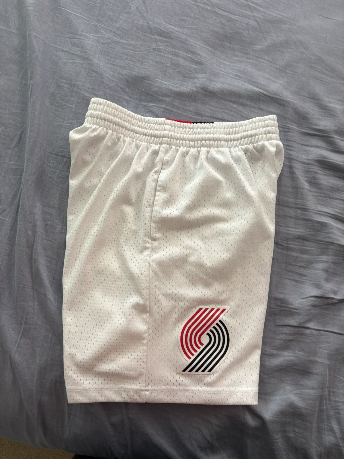 Mitchell & Ness Portland Trailblazers HWC Shorts Medium Size US 32 / EU 48 - 3 Thumbnail