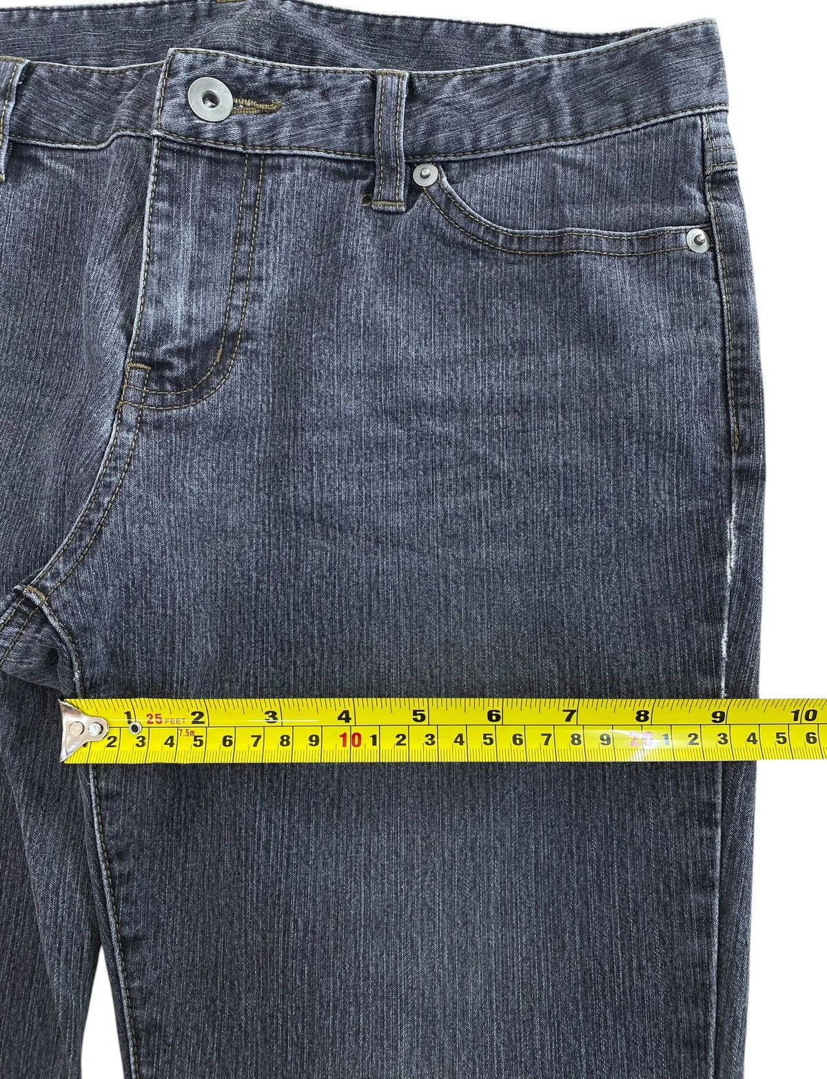 Uniqlo Uniqlo High-Rise Style Flare Jeans Size US 30 / EU 46 - 7 Thumbnail