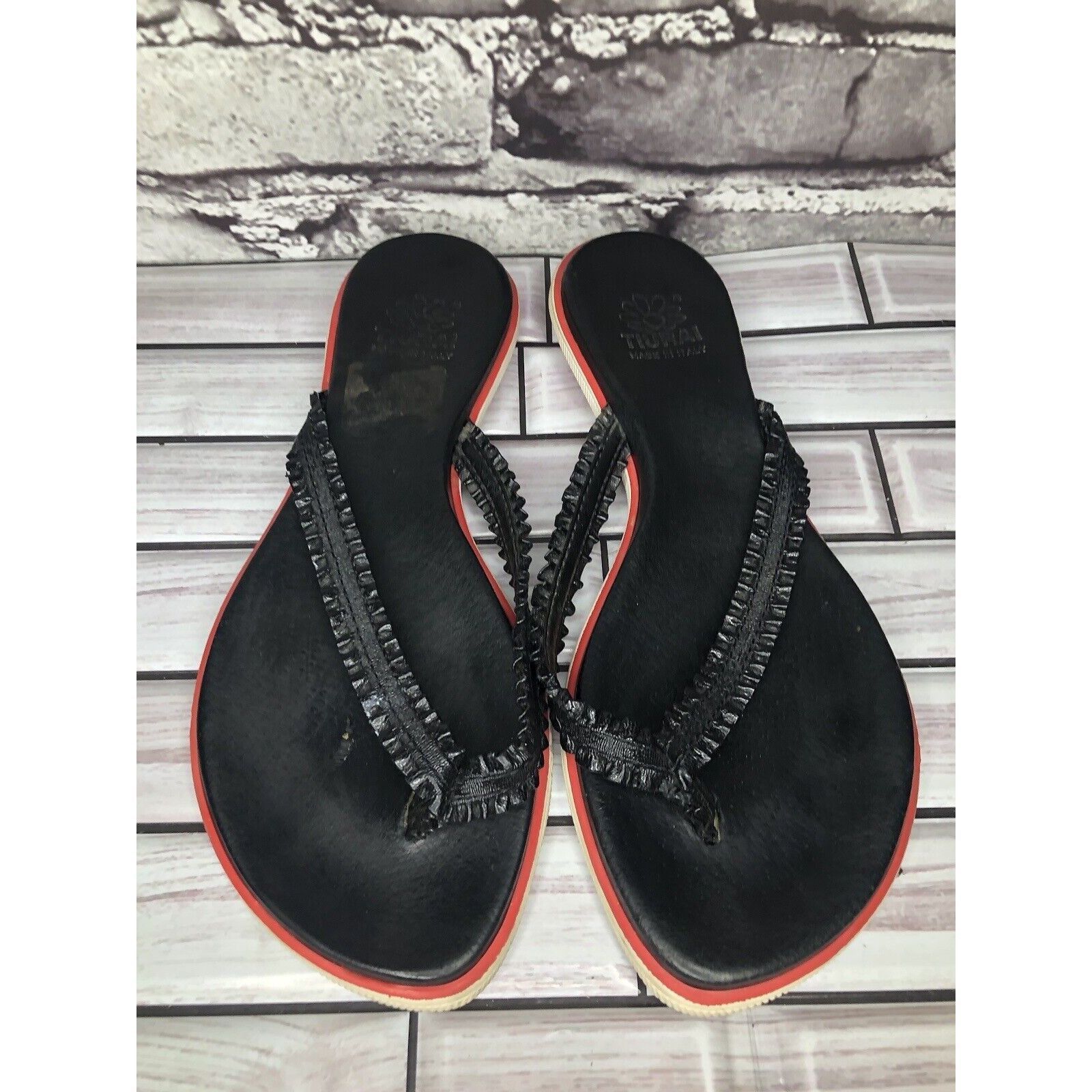 Other Tiurai Black Leather Thong Flip Flops Slides Kitten Heel San Size US 6.5 / IT 36.5 - 14 Thumbnail