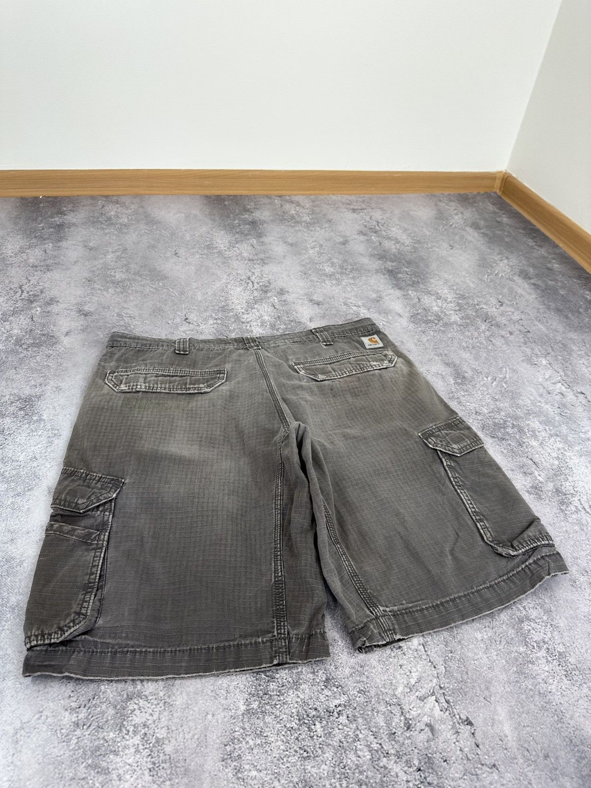 Carhartt Vintage Carhartt Distressed Faded Trashed Cargo Work Shorts Size US 36 / EU 52 - 3 Thumbnail