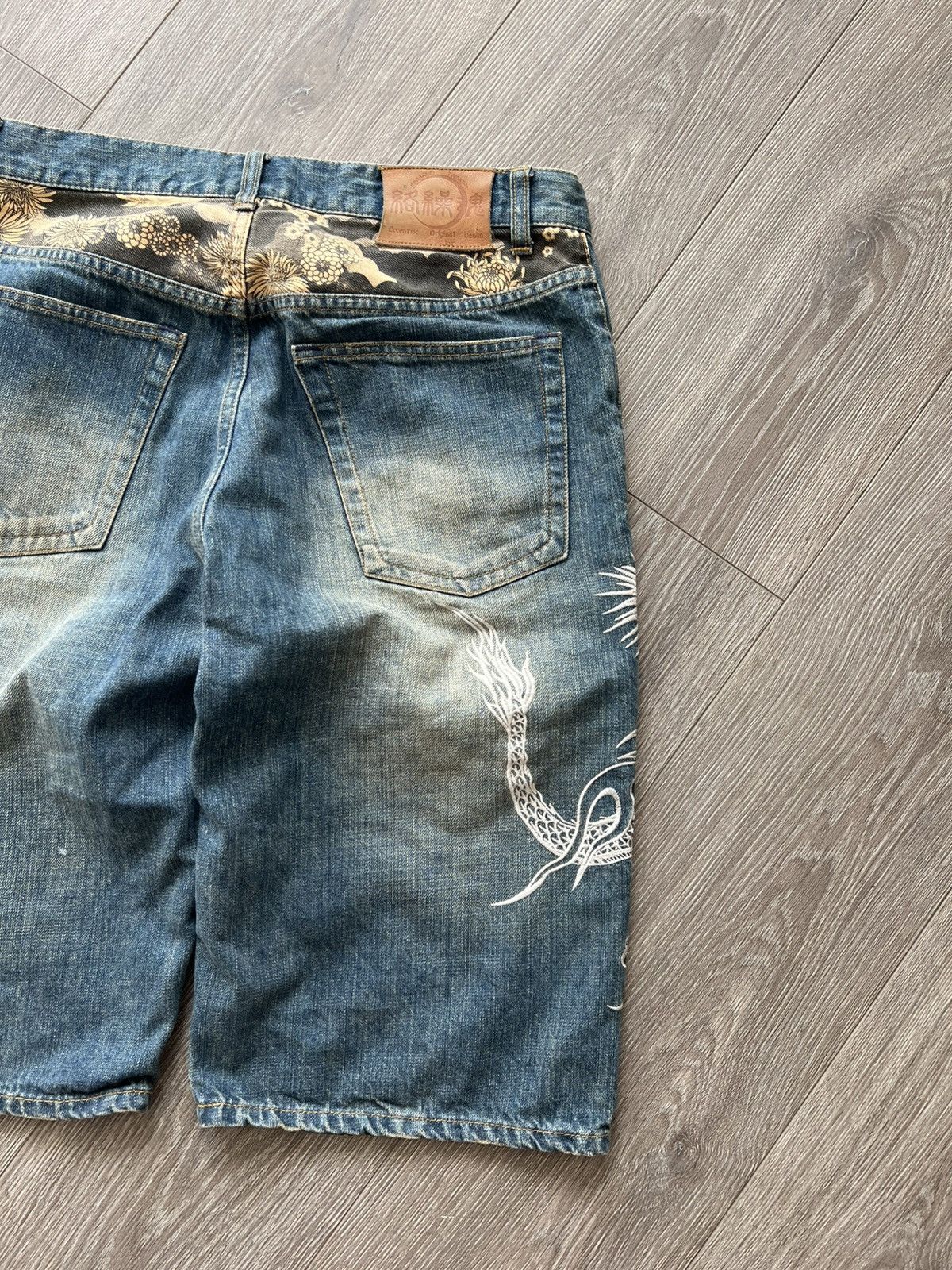Japanese Brand Vintage Japanese Denim Shorts Dragon Embroidery Samurai Soul Size US 36 / EU 52 - 16 Thumbnail