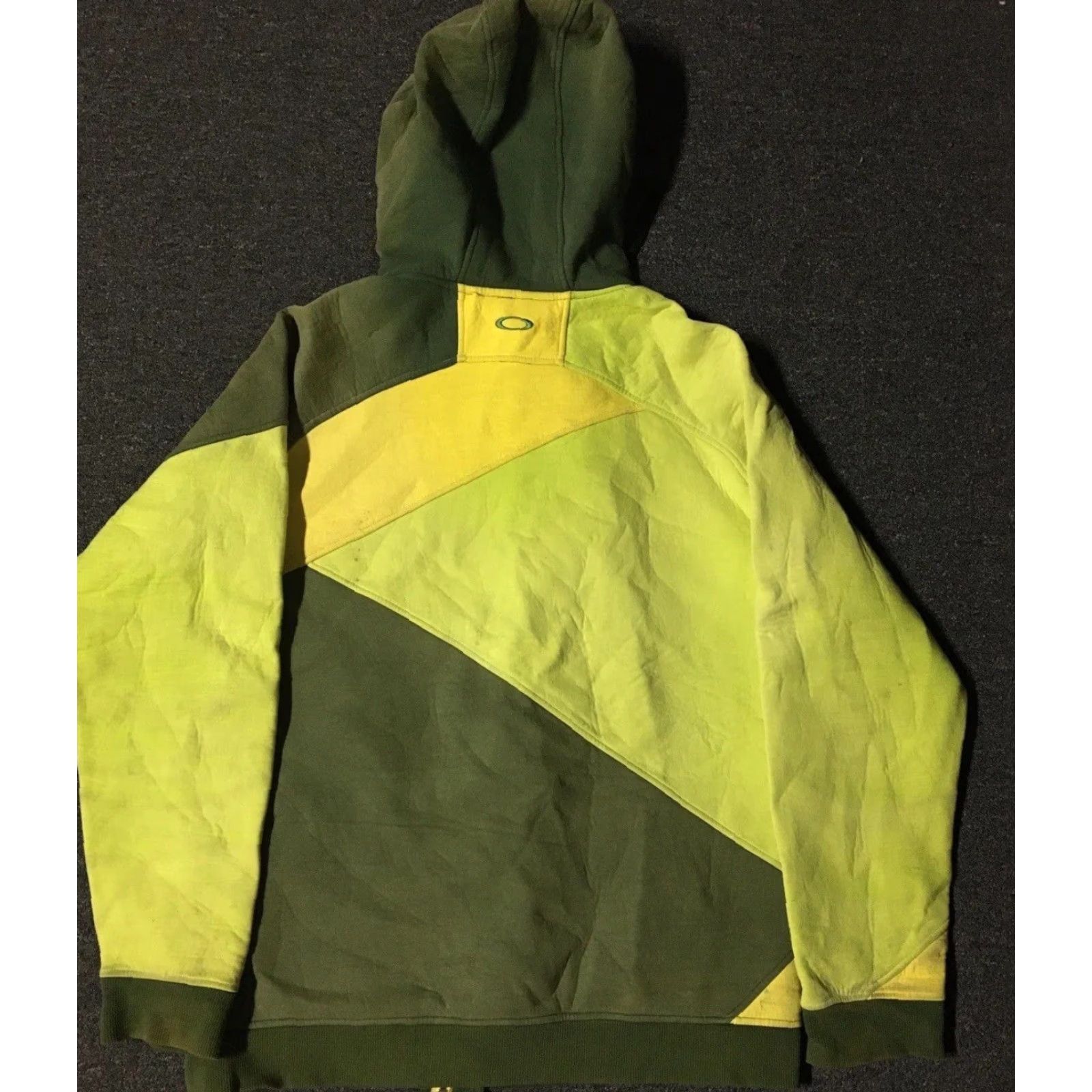 Oakley VINTAGE Oakley Faded Distress Hoodie XL Gorp 90s Y2K Tech Neon Grunge Vaporwave Jeans? Size US XL / EU 56 / 4 - 2 Thumbnail