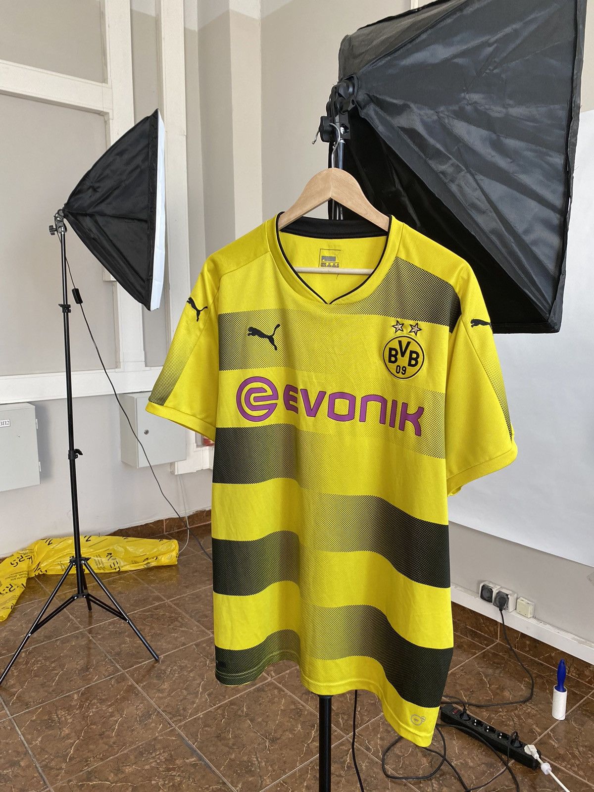 Puma 🇩🇪 Vintage Y2K Puma Borussia Dortmund BVB Soccer Jersey Size US XXL / EU 58 / 5 - 1 Thumbnail
