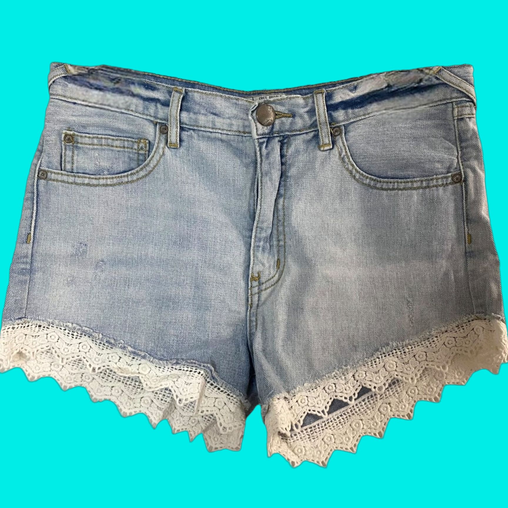 Free People Free People Good Vibes Lace Hem Denim Shorts Womens 27 Blue Light Wash Crochet 5-Pocket Bohemian Festival Size 27" / US 4 / IT 40 - 1 Thumbnail