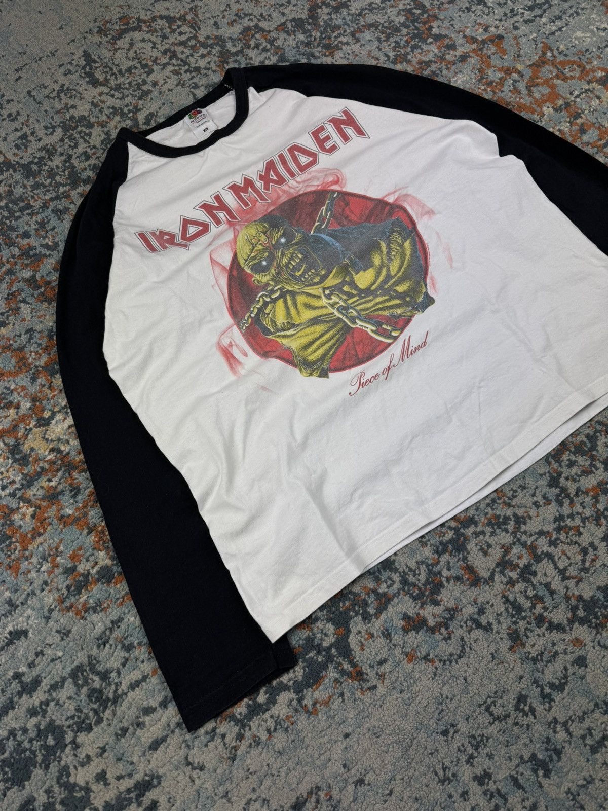 Band Tees Vintage 00s Iron Maiden piece of mind graphic long sleeve Size US XL / EU 56 / 4 - 2 Thumbnail