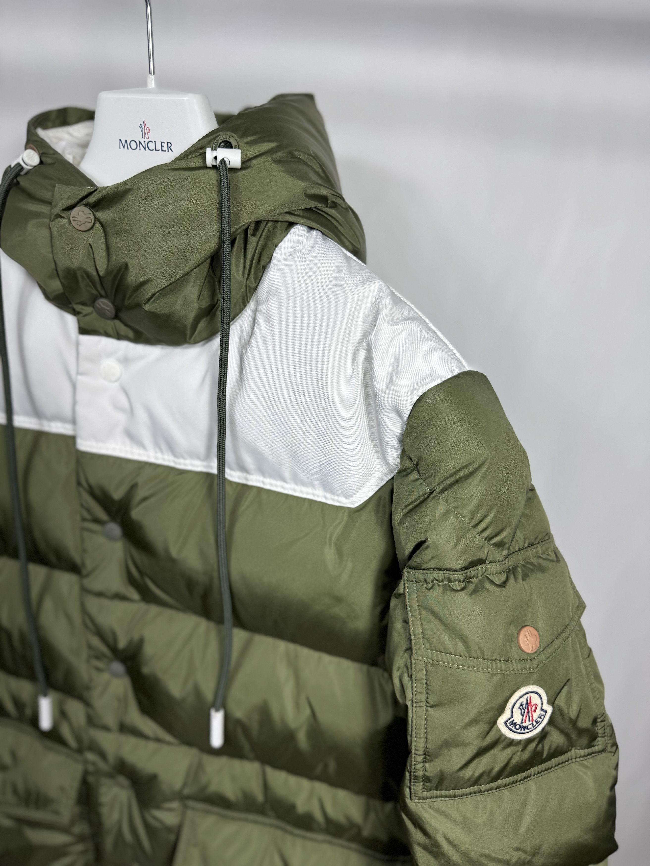 Moncler Moncler Erquy Jacket Size US S / EU 44-46 / 1 - 2 Thumbnail