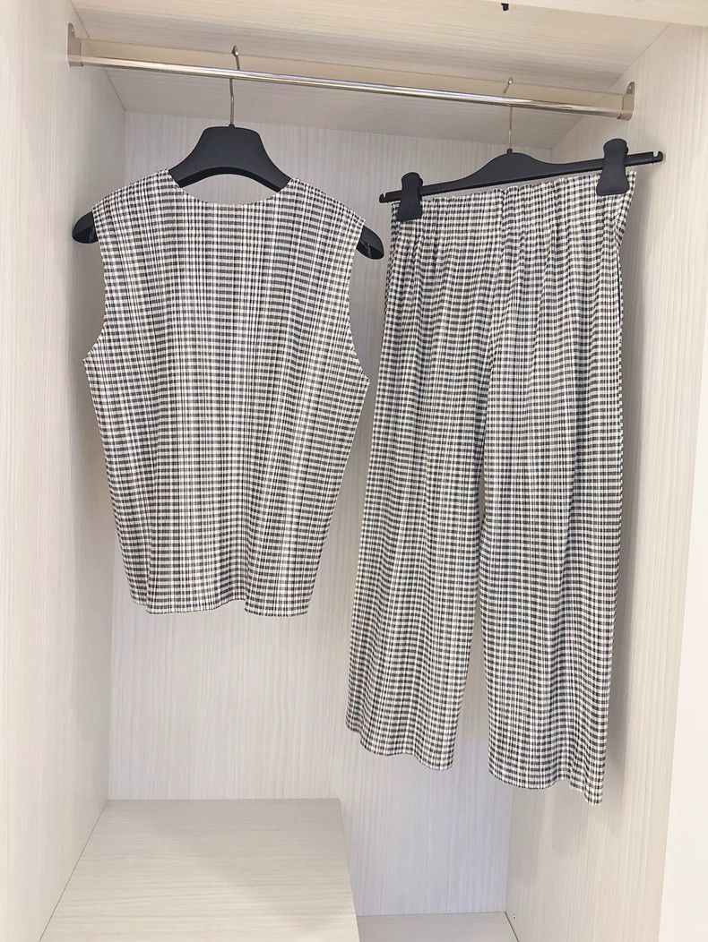 Issey Miyake Issey Miyake size:3 Grey checkered vest Size S / US 4 / IT 40 - 3 Thumbnail