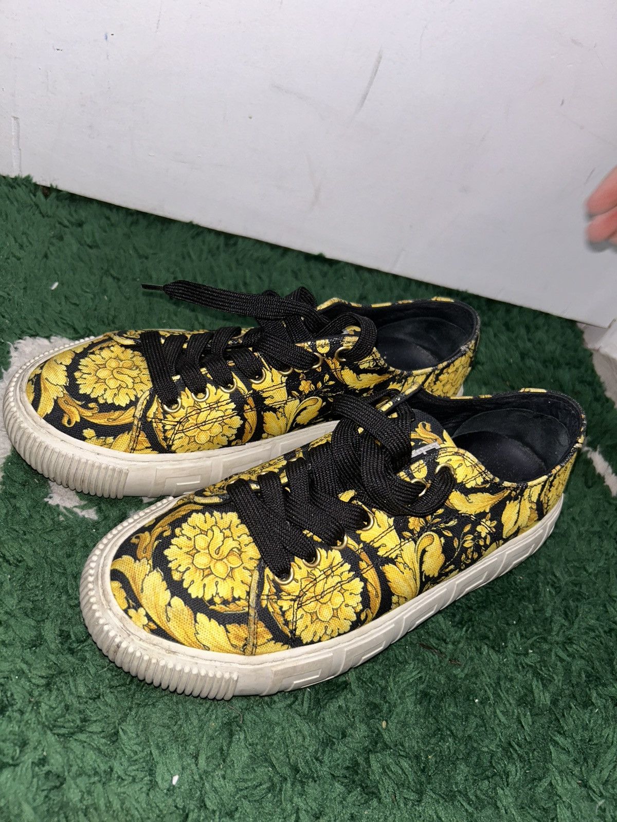 Versace VERSACE Gold & Black Barocco Grace Shoes size 7.5 men 5.5w Size US 5.5 / EU 38 - 6 Thumbnail