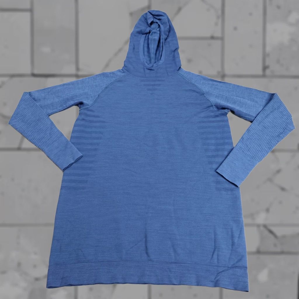 Lululemon Lululemon Slim Fit Sweatshirt Hoodie L Blue Thermal Raglan Men's Regular Large Winter Performance Running & Jogging Size US L / EU 52-54 / 3 - 1 Thumbnail