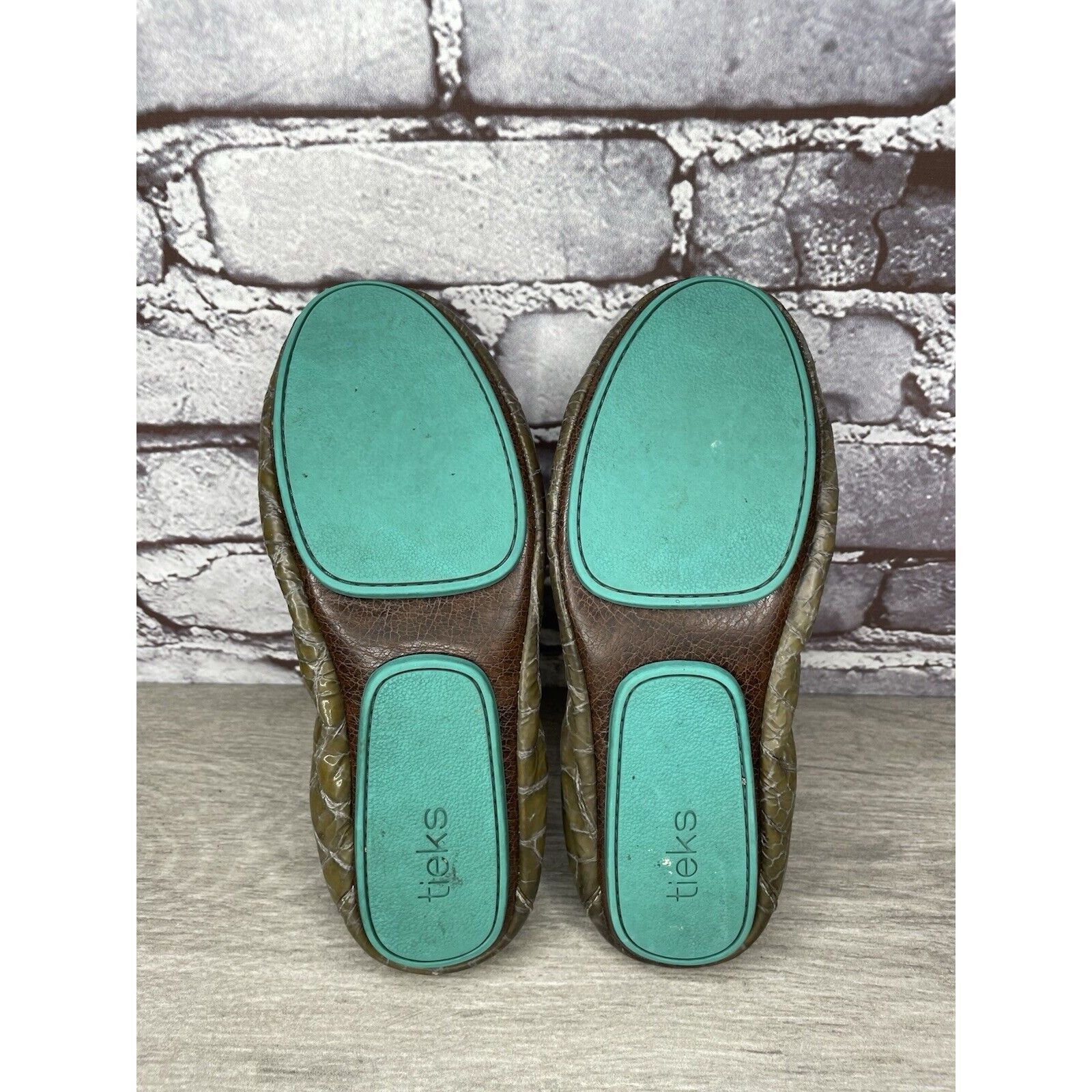 Other Tieks Green Grey Leather Croc Patent Leather Ballet Flats Sh Size US 7 / IT 37 - 14 Thumbnail