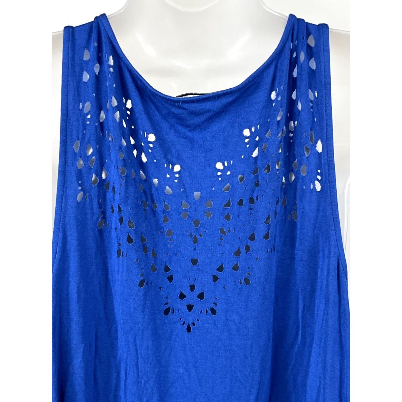 Vintage Carmen Marc Valvo Tank Top Womens L Blue Laser Cut Sleeveless Asym Hem Rayon Size L / US 10 / IT 46 - 6 Thumbnail