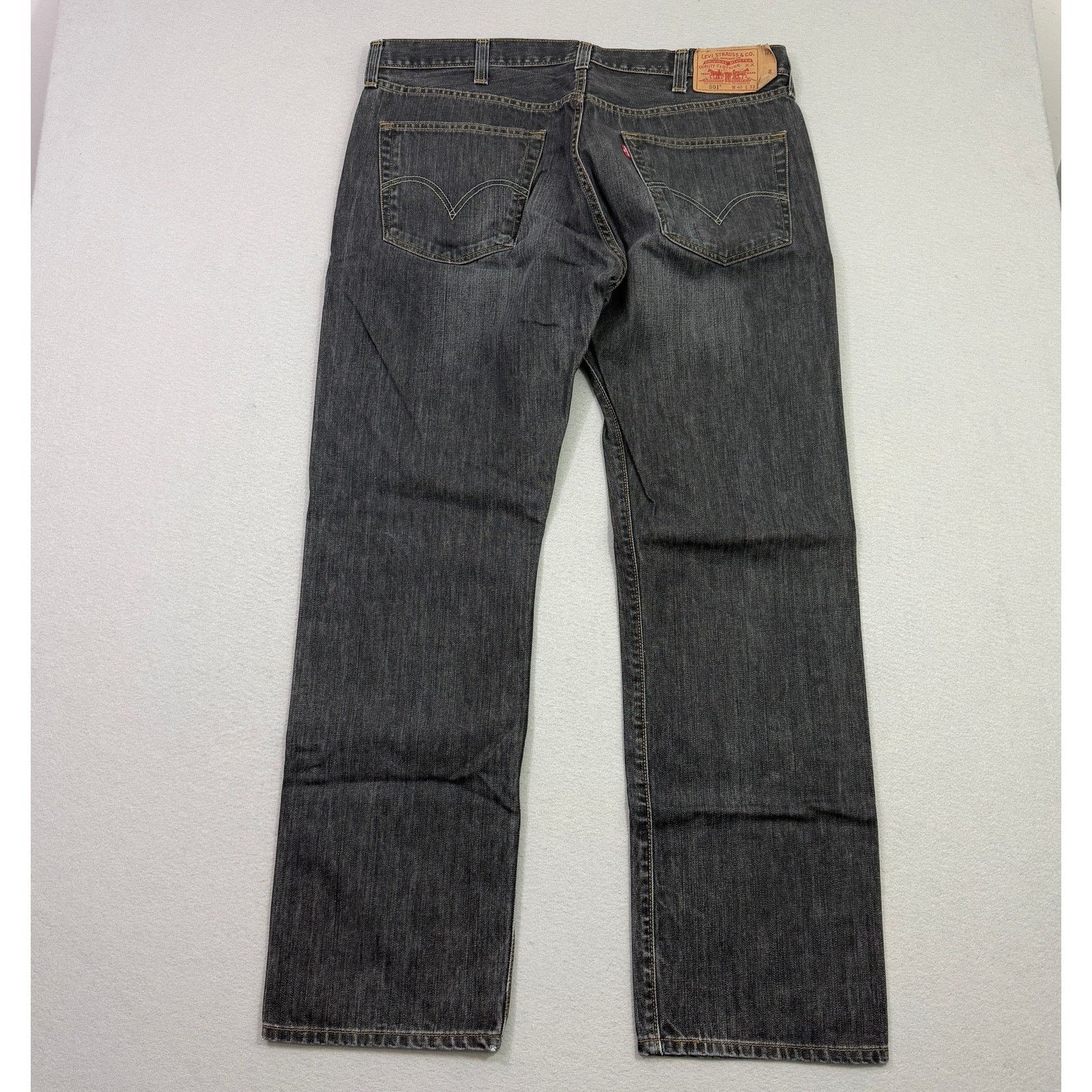 Levi's Vintage Levis 501xx Jeans Men's 40x32 Black Faded Denim Size US 40 / EU 56 - 6 Thumbnail