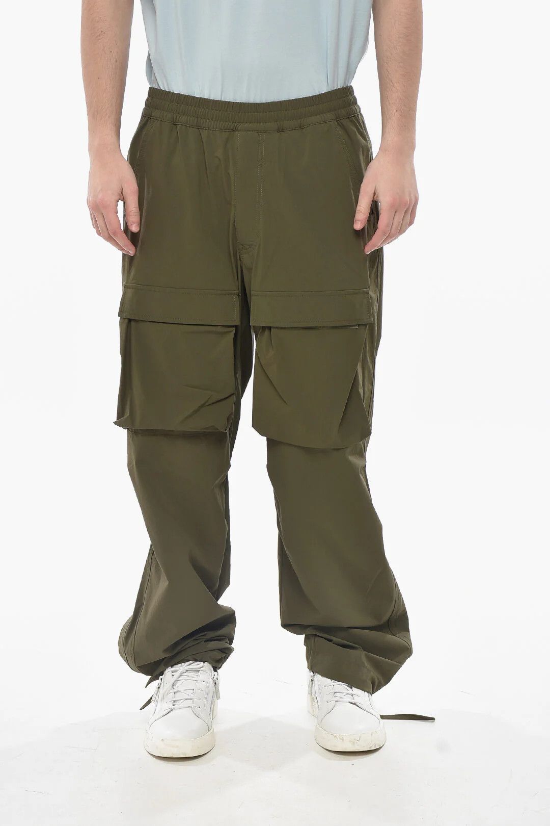 Givenchy og1mm0326 Stretch Nylon Cargo Pant in Military Green Size US 34 / EU 50 - 1 Thumbnail