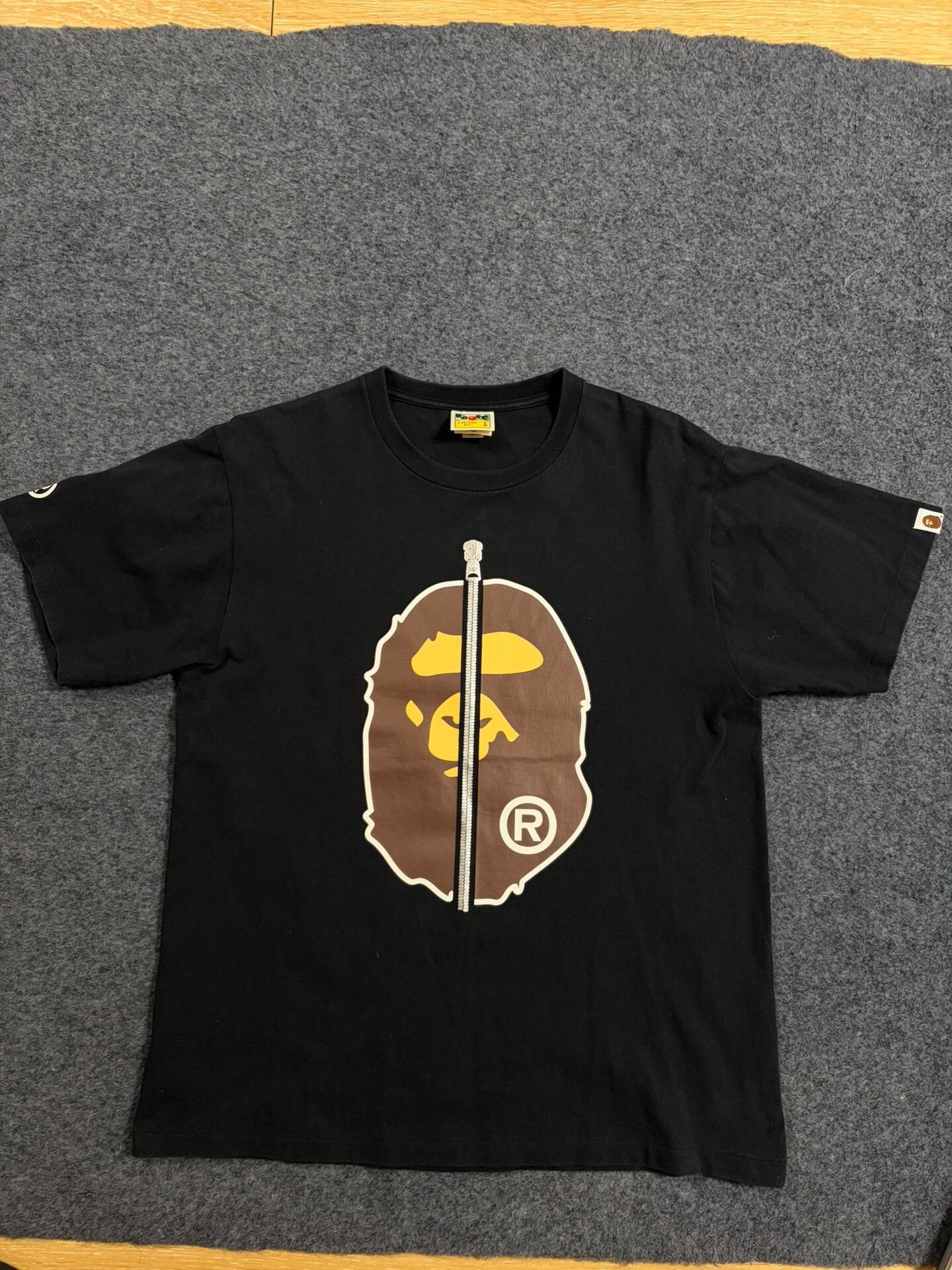 Bape Bape T Multi Shark T-Shirt Casual Size US L / EU 52-54 / 3 - 1 Thumbnail