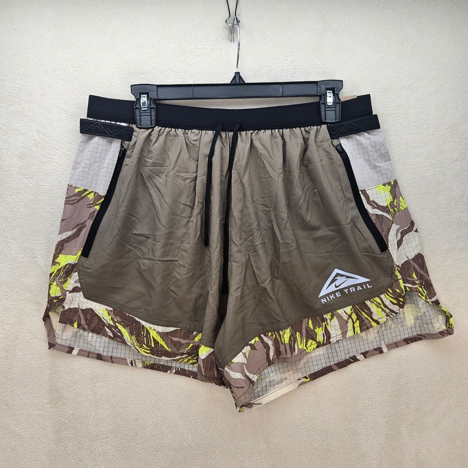 Nike NIKE MEN'S XL TRAIL FLEX STRIDE 5" RUNNING SHORTS DM4652-040 Size US 32 / EU 48 - 1 Thumbnail