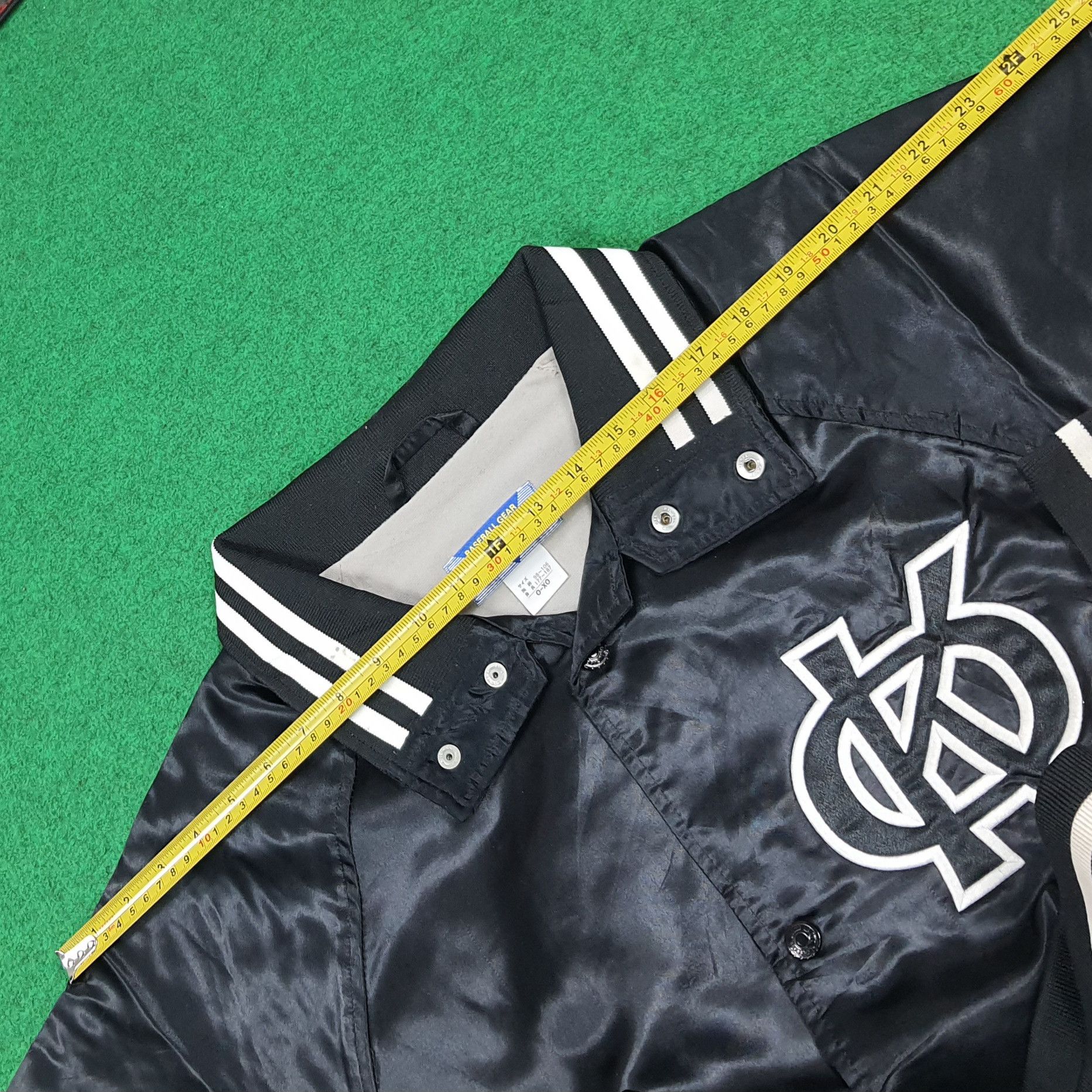 MLB Vintage Baseball Varsity Jacket Satin Bomber Retro C290N24 Size US XL / EU 56 / 4 - 12 Thumbnail