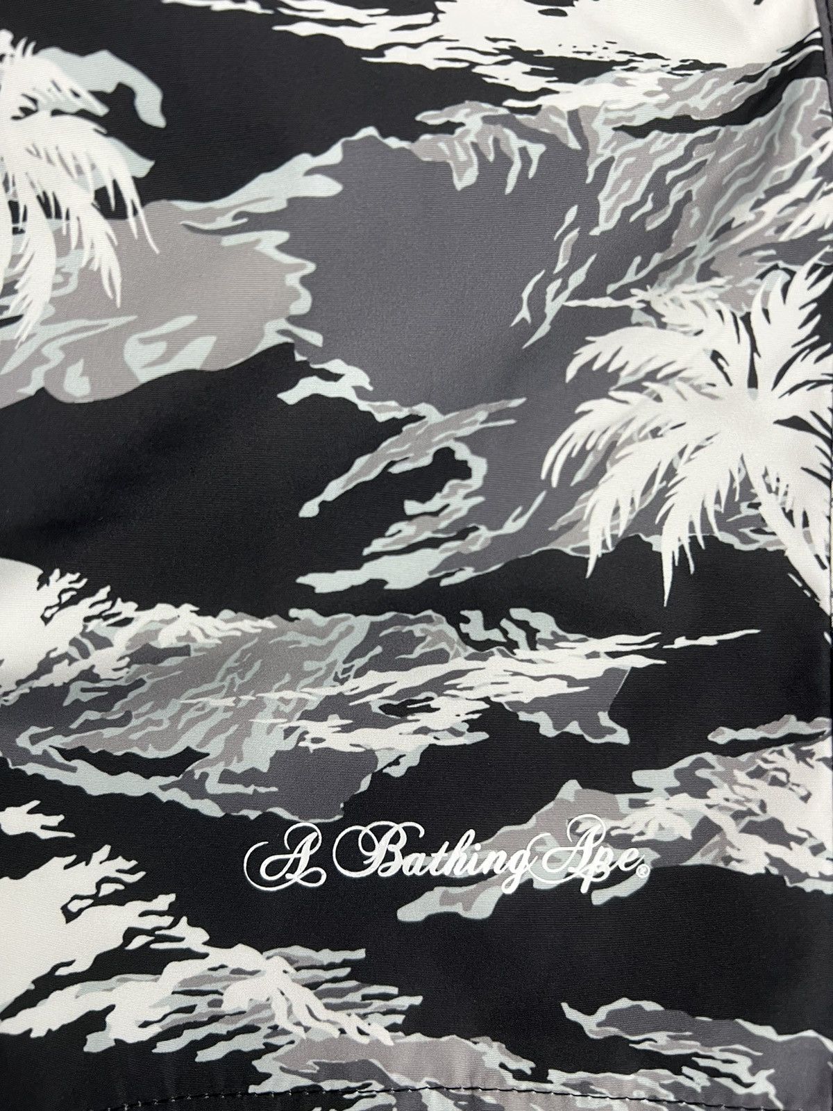 Bape Bape Palm Tree Camo Beach Shorts Size US 34 / EU 50 - 3 Thumbnail