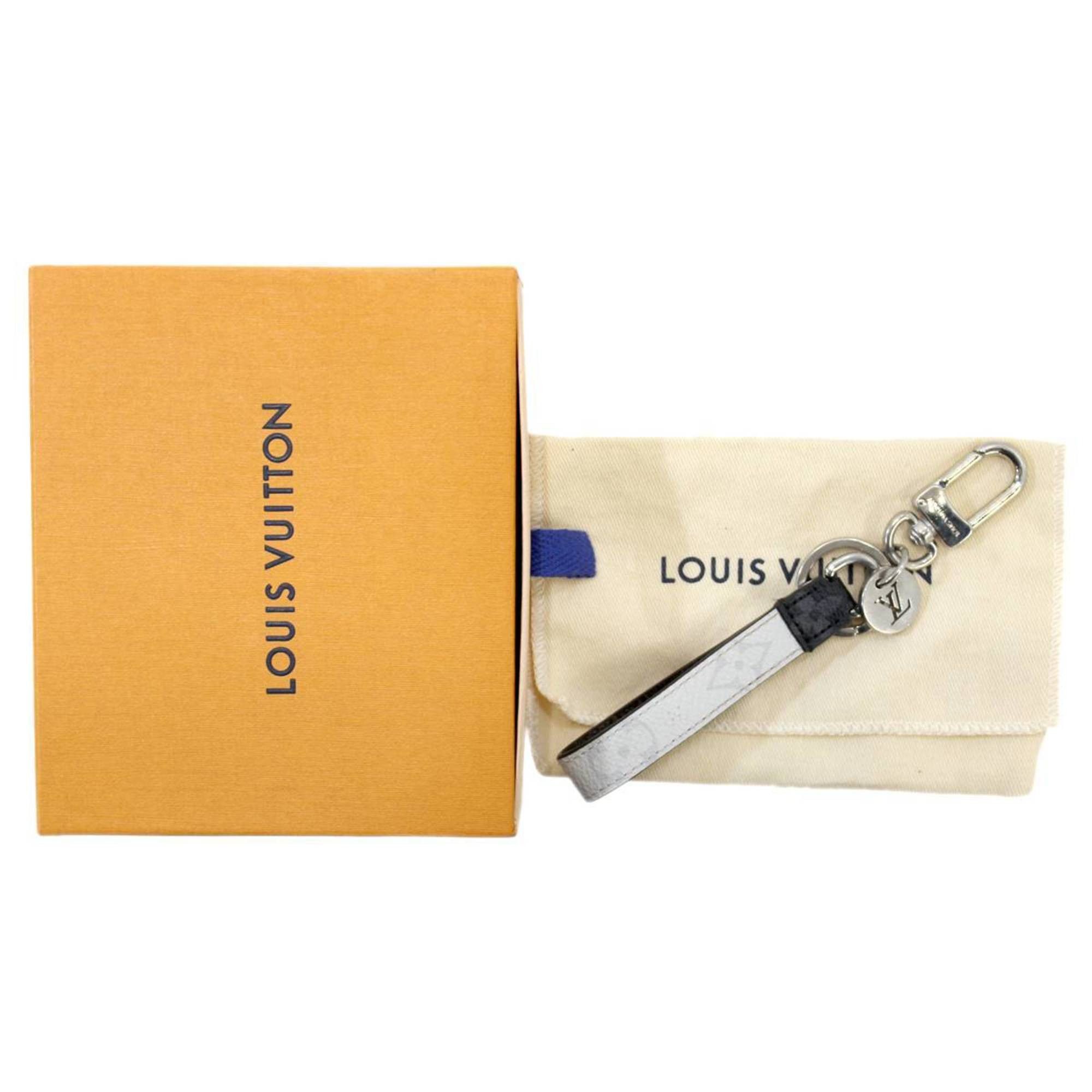 Other Louis Vuitton Porte-Clés Dragonne Keychain Monogram M64168 BC0199 Size ONE SIZE - 1 Thumbnail