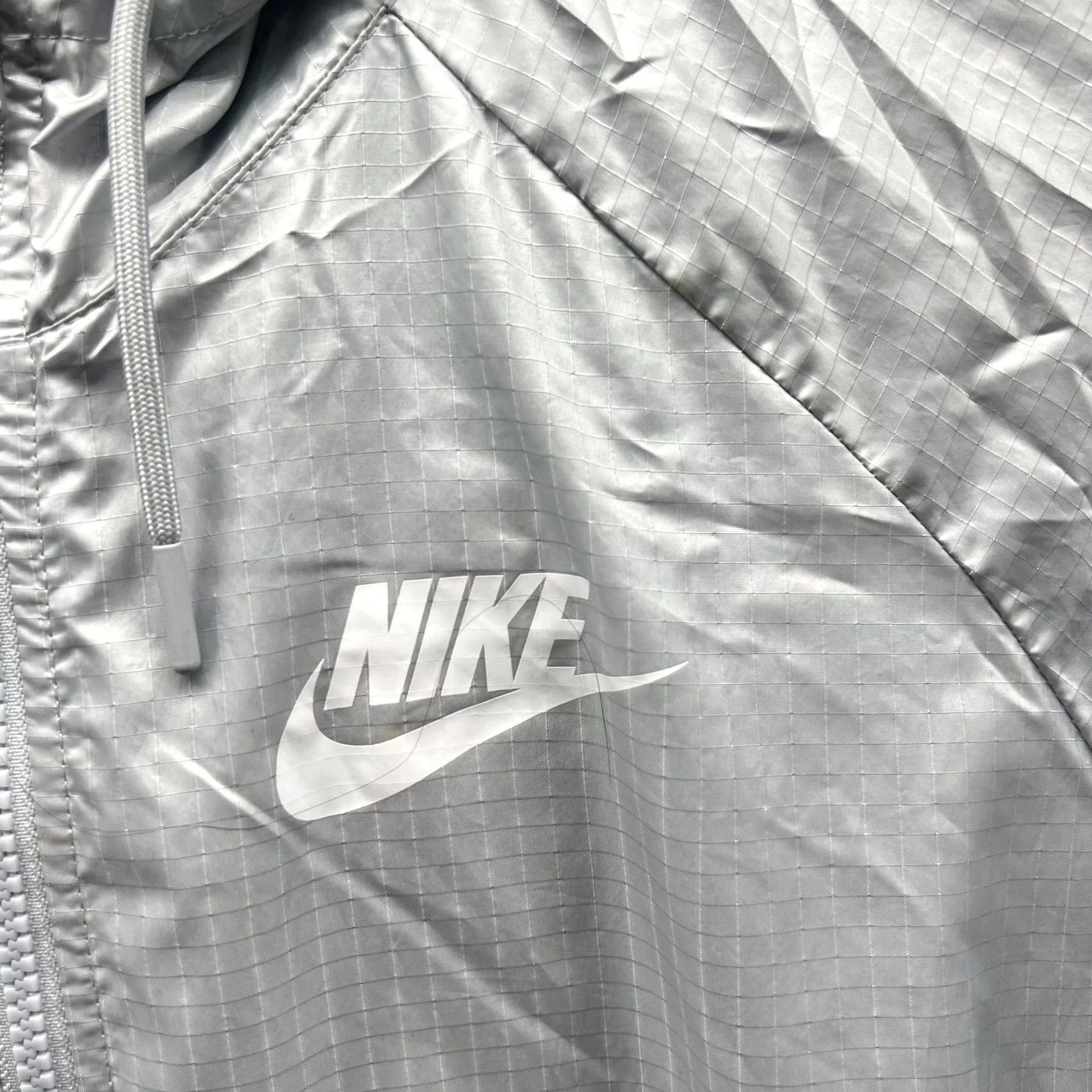 Nike Nike Womens Large Windrunner Track Jacket - Pure Platinum Grey Vented - 804947 - 804947-011 - Brand new size XL, sale Size L / US 10 / IT 46 - 3 Thumbnail