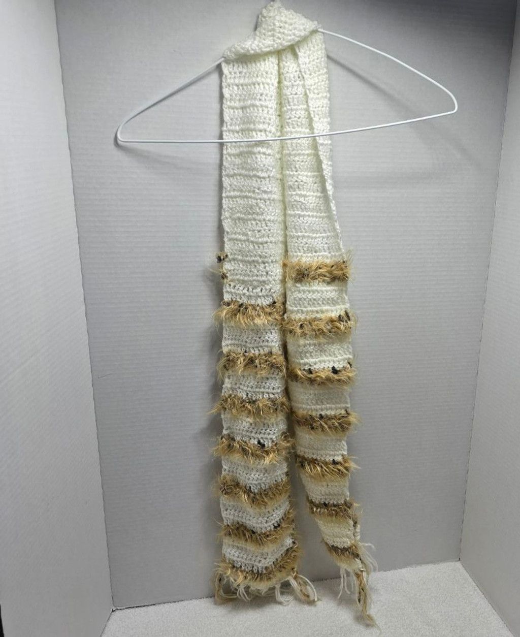 The Unbranded Brand Women's Unbranded White Brown Striped Knit Scarf One Size Size ONE SIZE - 1 Thumbnail