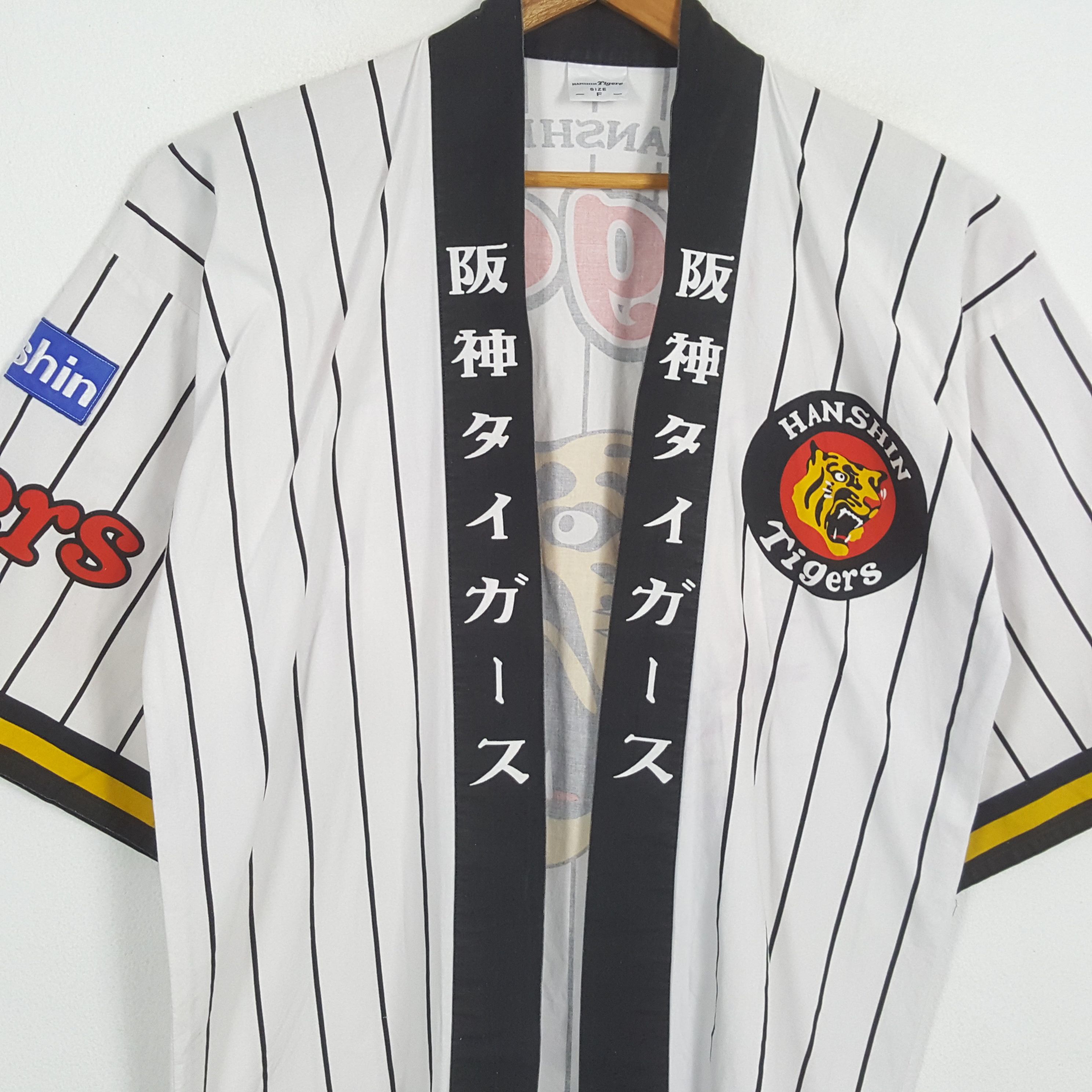 MLB × Vintage Vintage HANSHIN TIGERS Japanese Baseball Kimono Jacket Size US L / EU 52-54 / 3 - 4 Thumbnail