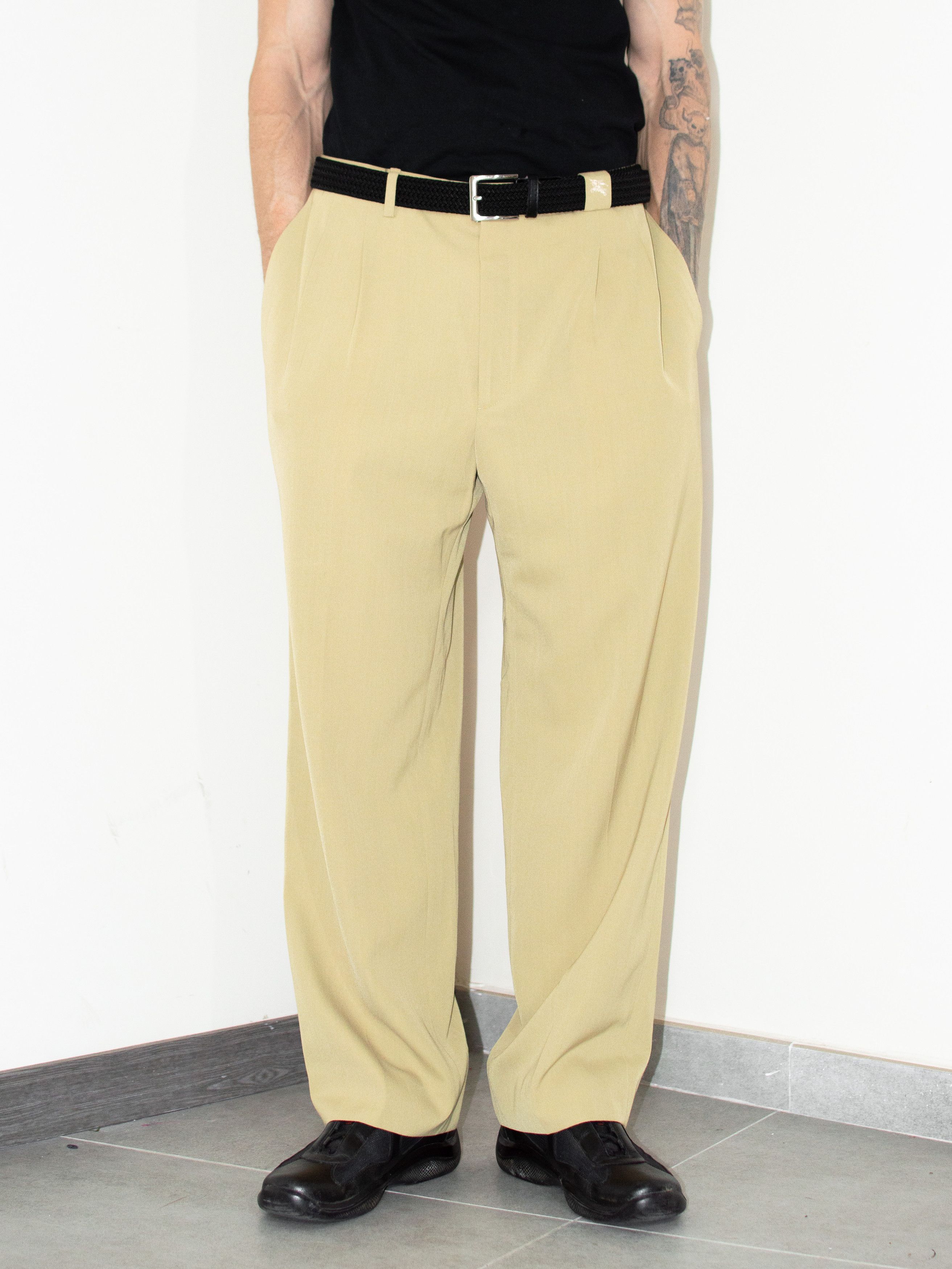 Burberry × Designer × Vintage Vintage 90s Burberry Relaxed Fit Pleated Beige Trousers Pant Size US 36 / EU 52 - 1 Thumbnail