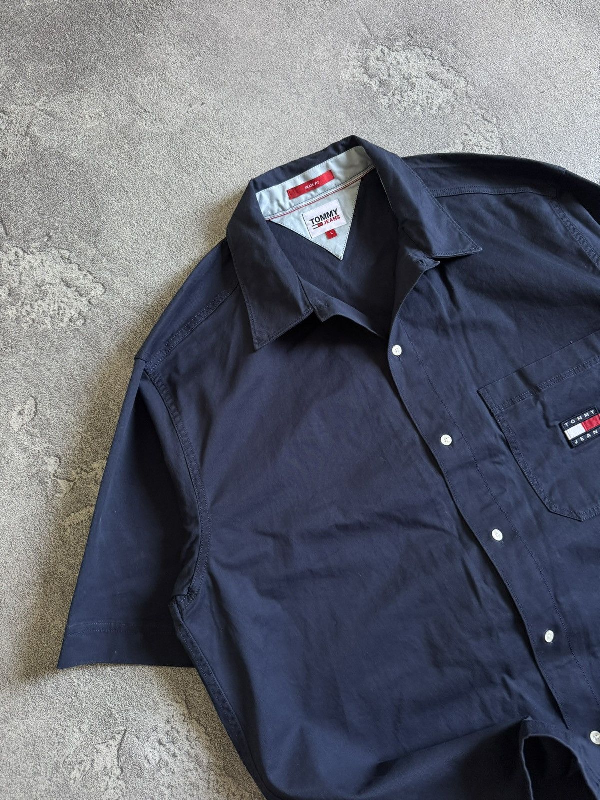 Tommy Hilfiger Tommy Hilfiger Skate shirt button up short sleeve overshirts Size US L / EU 52-54 / 3 - 2 Thumbnail