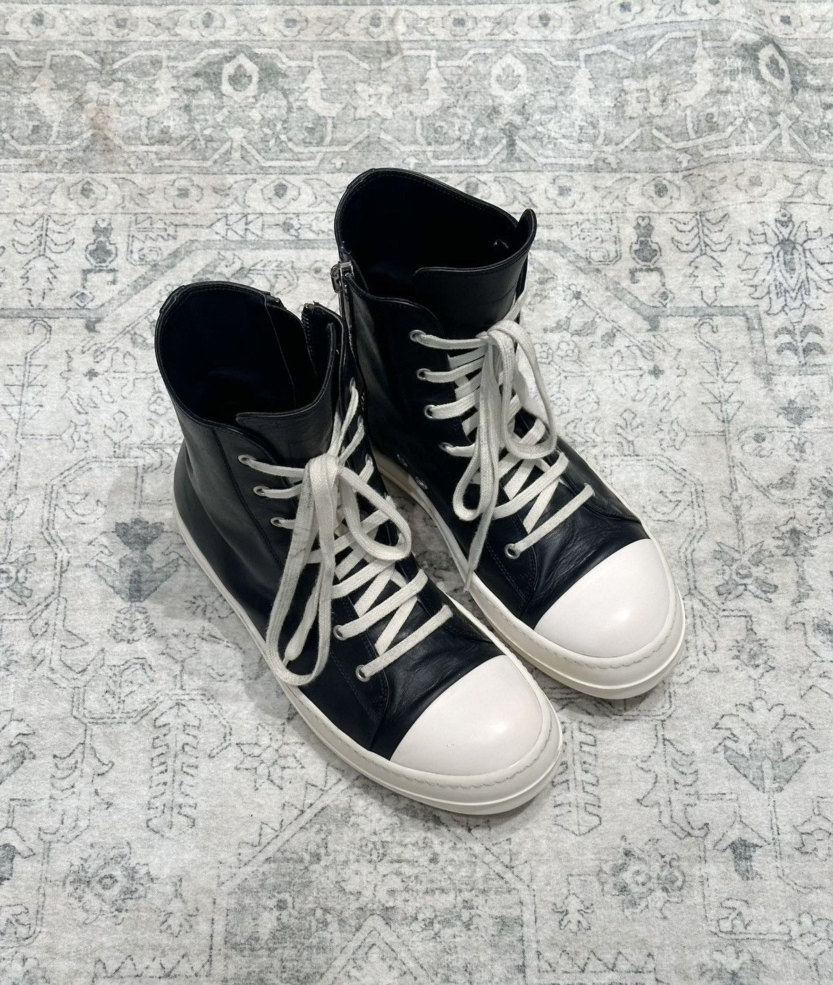Rick Owens Rick Owens Mainline High-Top Big Converse Shiny Calfskin Size US 8 / EU 41 - 1 Thumbnail