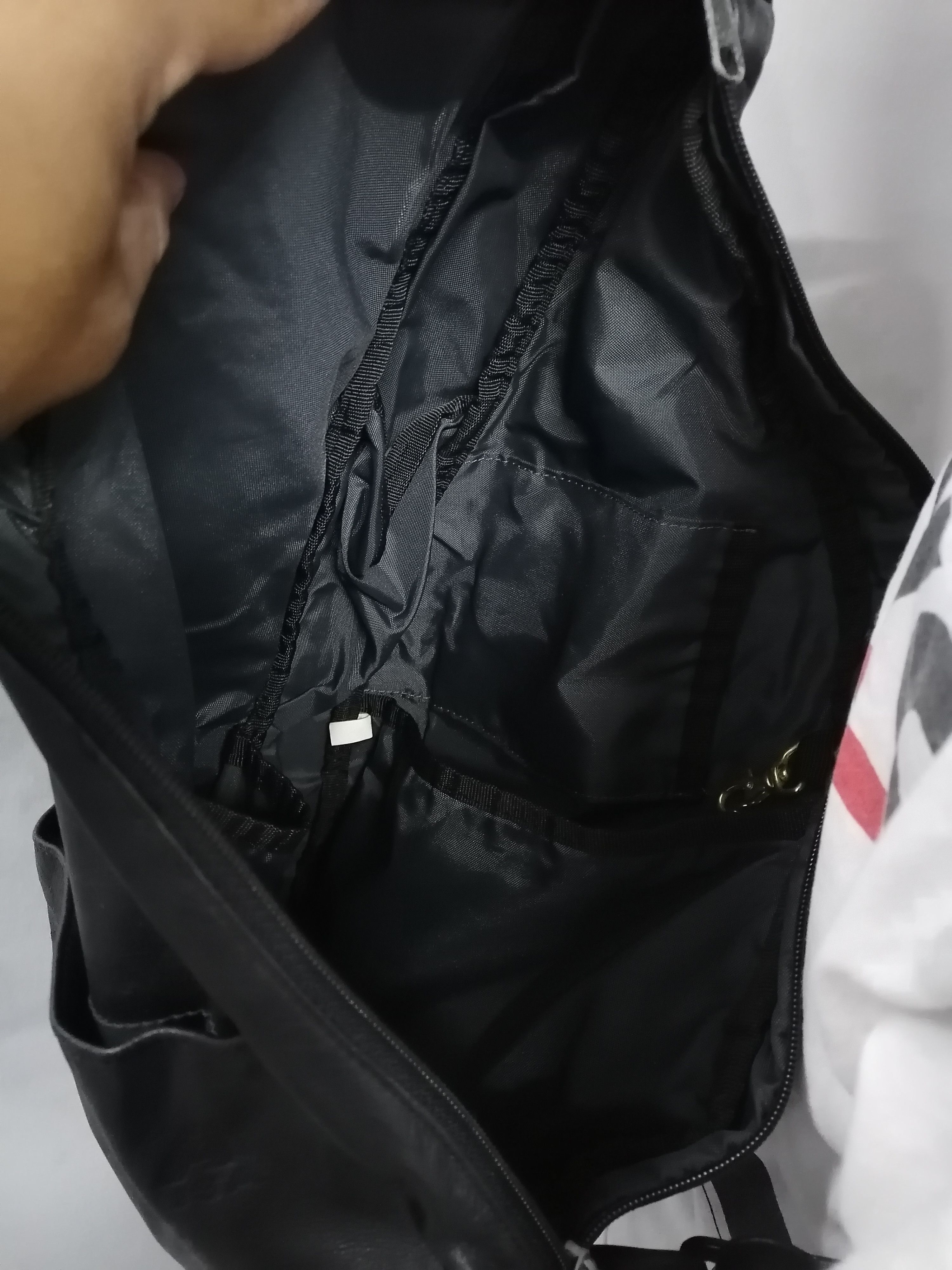 Genuine Leather × Vintage Vintage Black Leather Healthy Crossbody Bag Size ONE SIZE - 9 Thumbnail