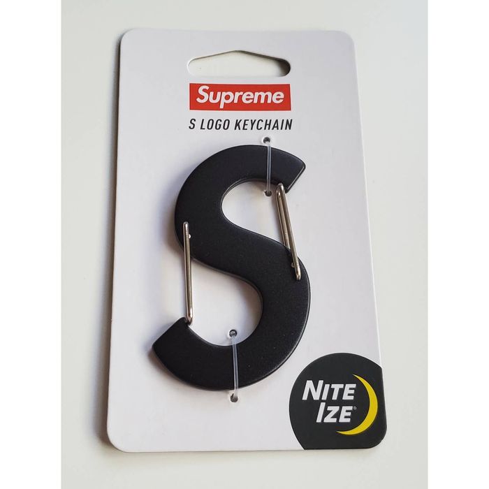 Supreme Supreme S Black Logo Keychain | Grailed