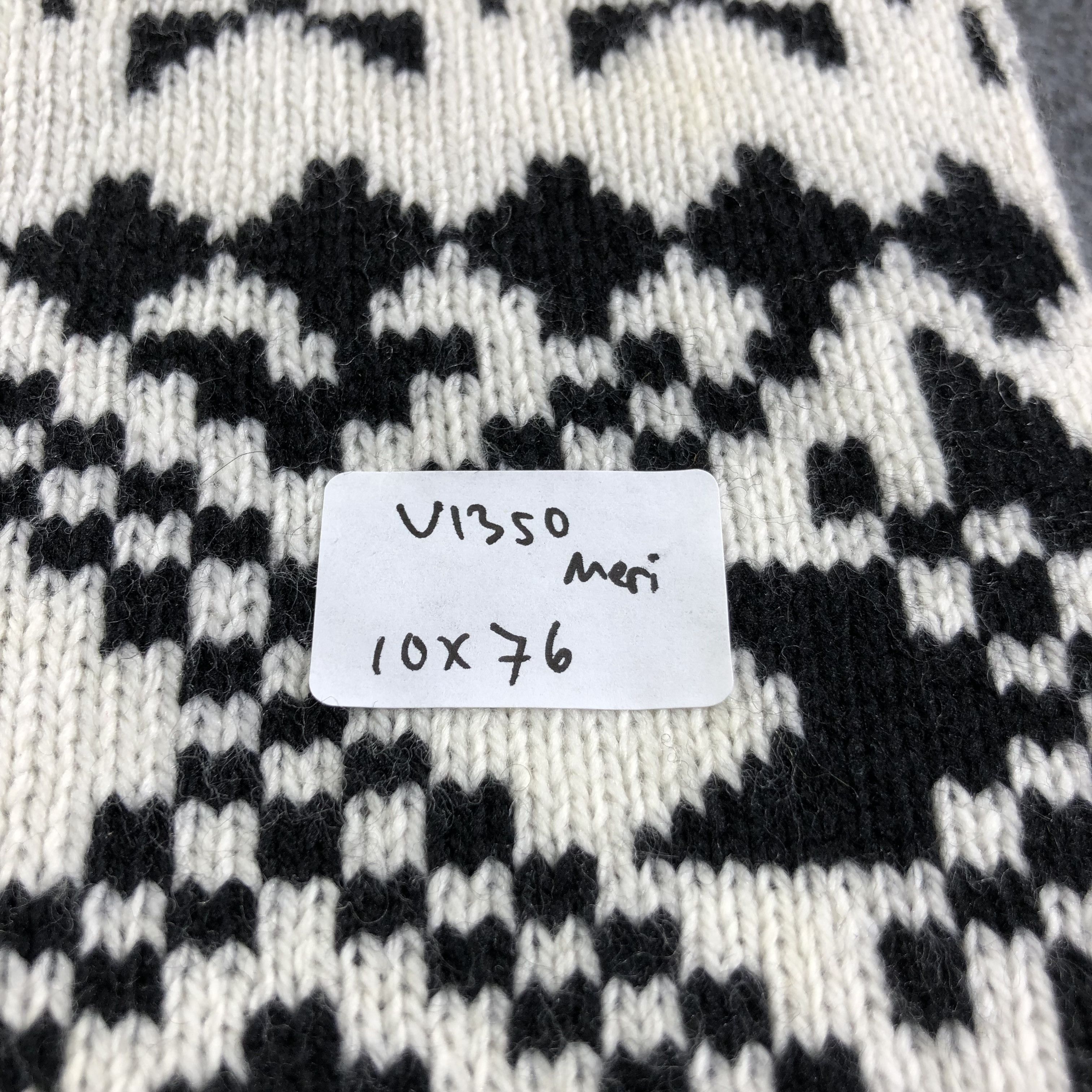 Gap GAP Native Design Wool Scarf Muffler V1350 Size ONE SIZE - 10 Thumbnail