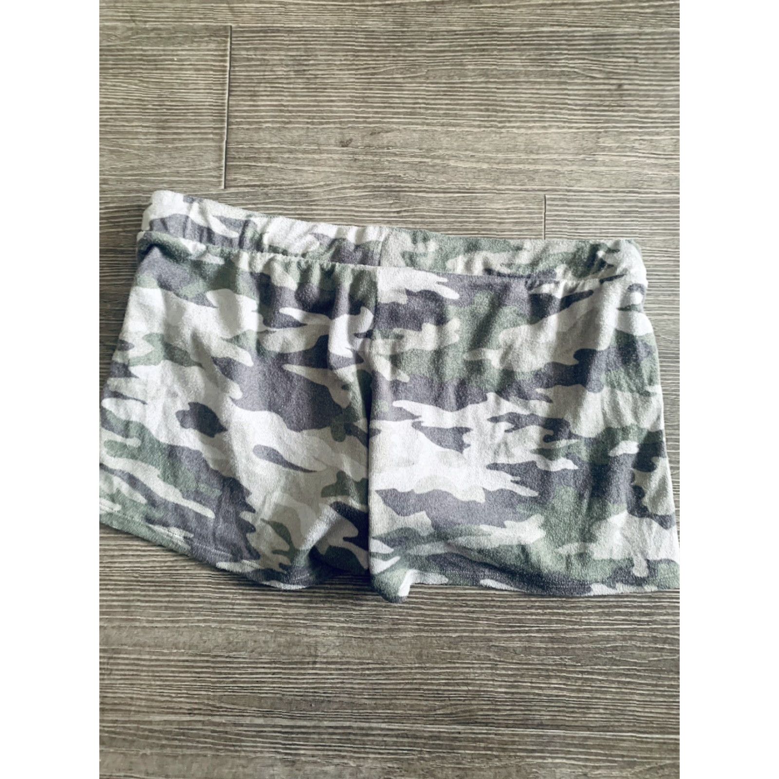 Lucky Brand Lucky Brand Shorts Womens Medium Camo Stretch Knit Drawstring Athletic Running & Jogging Womens Size 42" / US 20 - 3 Thumbnail