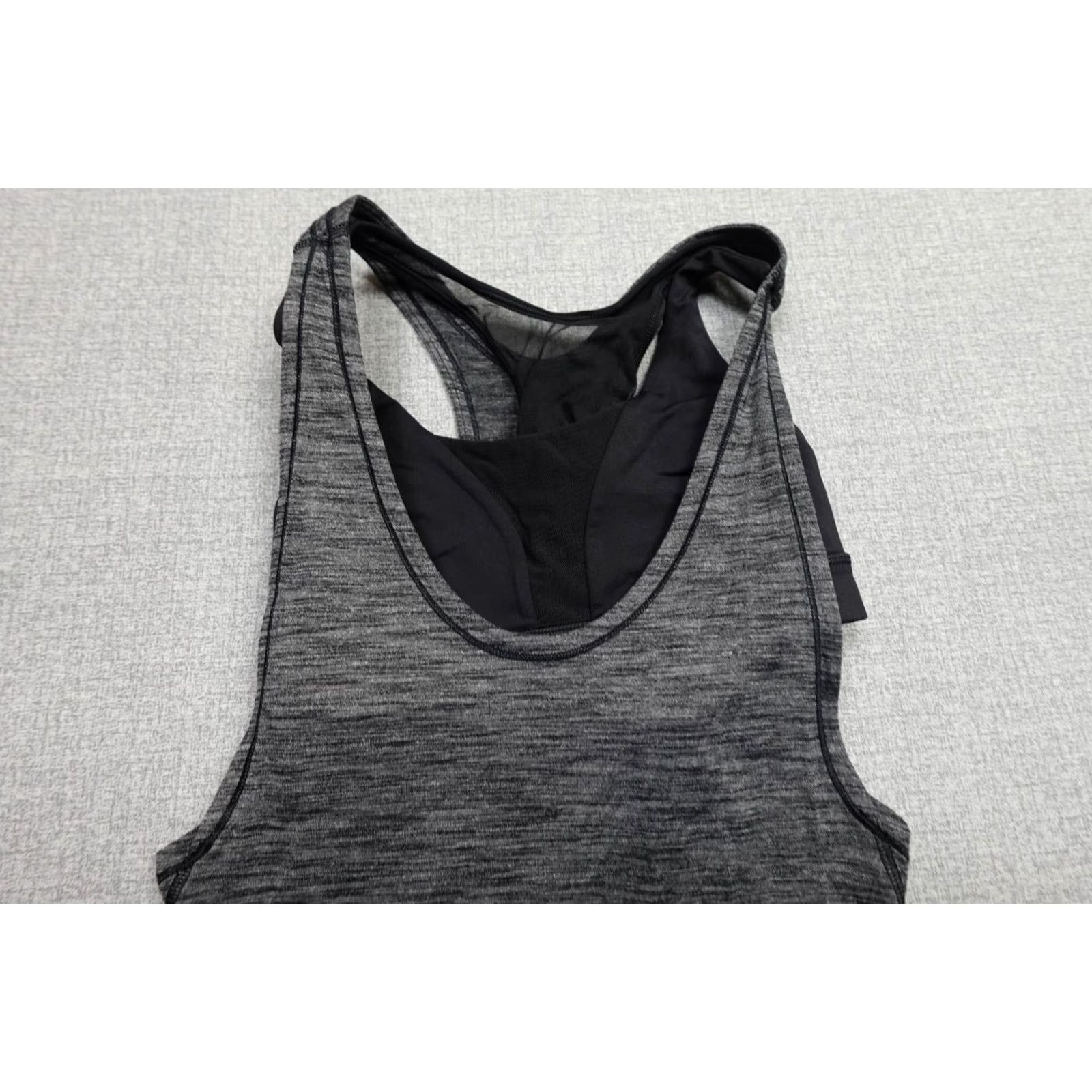 Lululemon Lululemon Built In Bra Tank Top Womens Size 4 Gray Racer Back Performance Yoga Tank (Adult) Womens Size S / US 4 / IT 40 - 2 Thumbnail