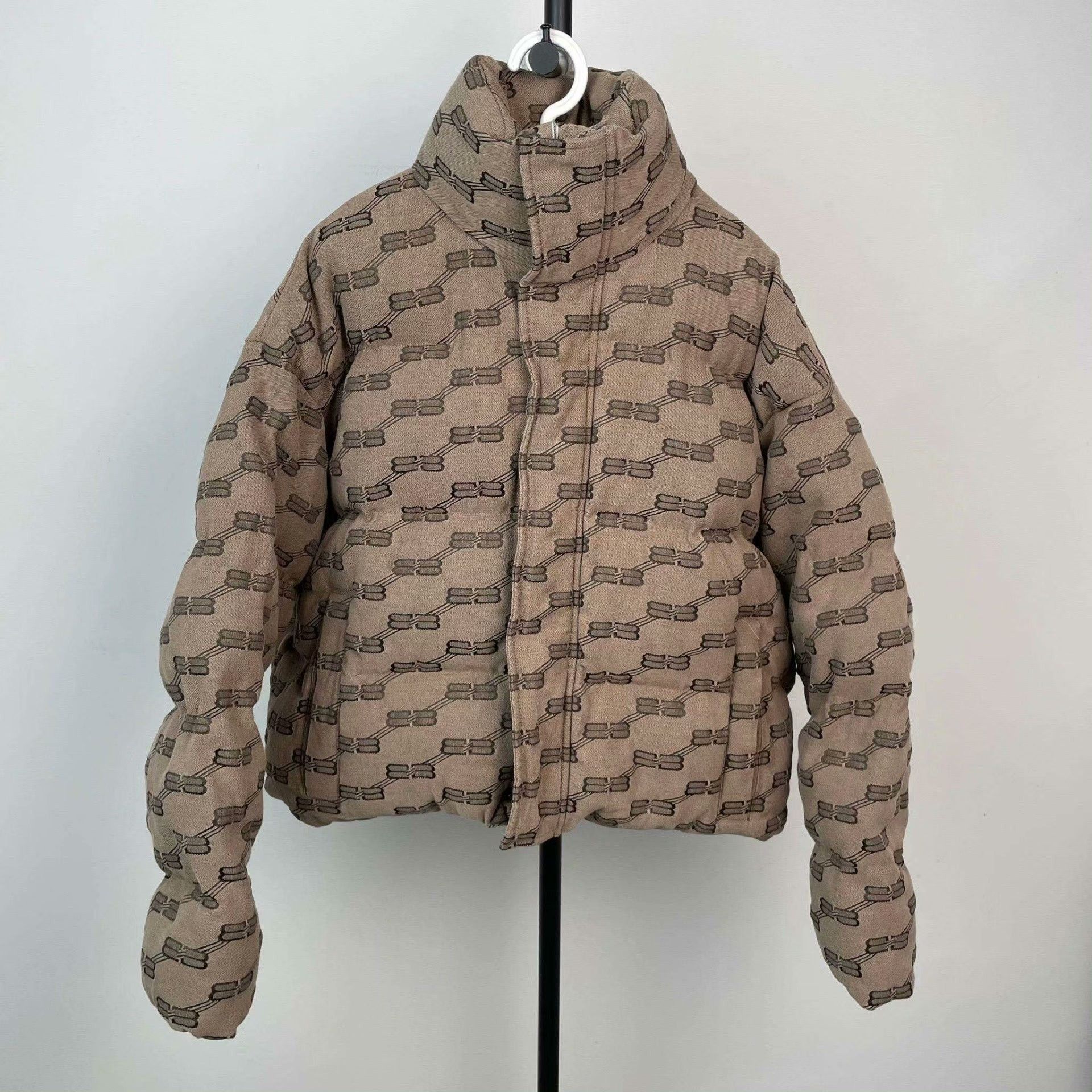 Balenciaga Balenciaga Down Down Jacket 36 Women Size S / US 4 / IT 40 - 1 Thumbnail