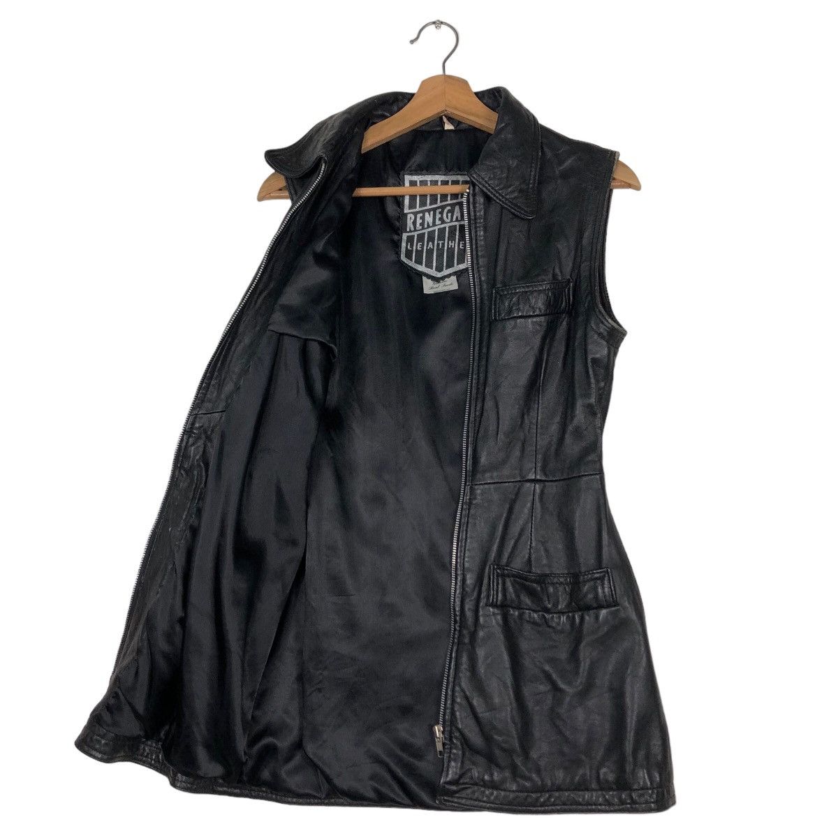 Japanese Brand Vintage TankTop Biker Vest Genuine Leather Renegade England Size US M / EU 48-50 / 2 - 11 Thumbnail