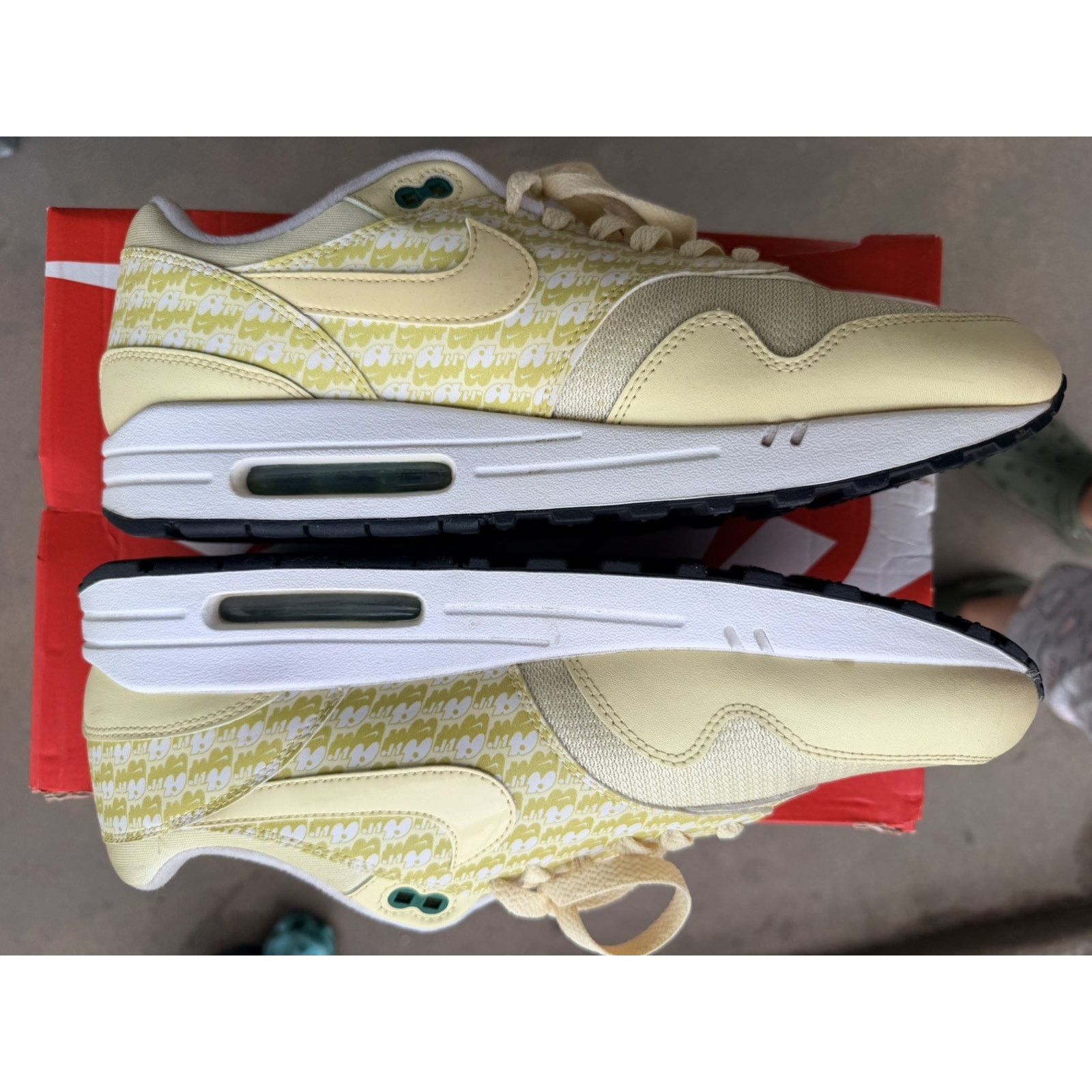 Nike Size 12 - Nike Air Max 1 2020 Lemonade Size US 12 / IT 42 - 2 Thumbnail