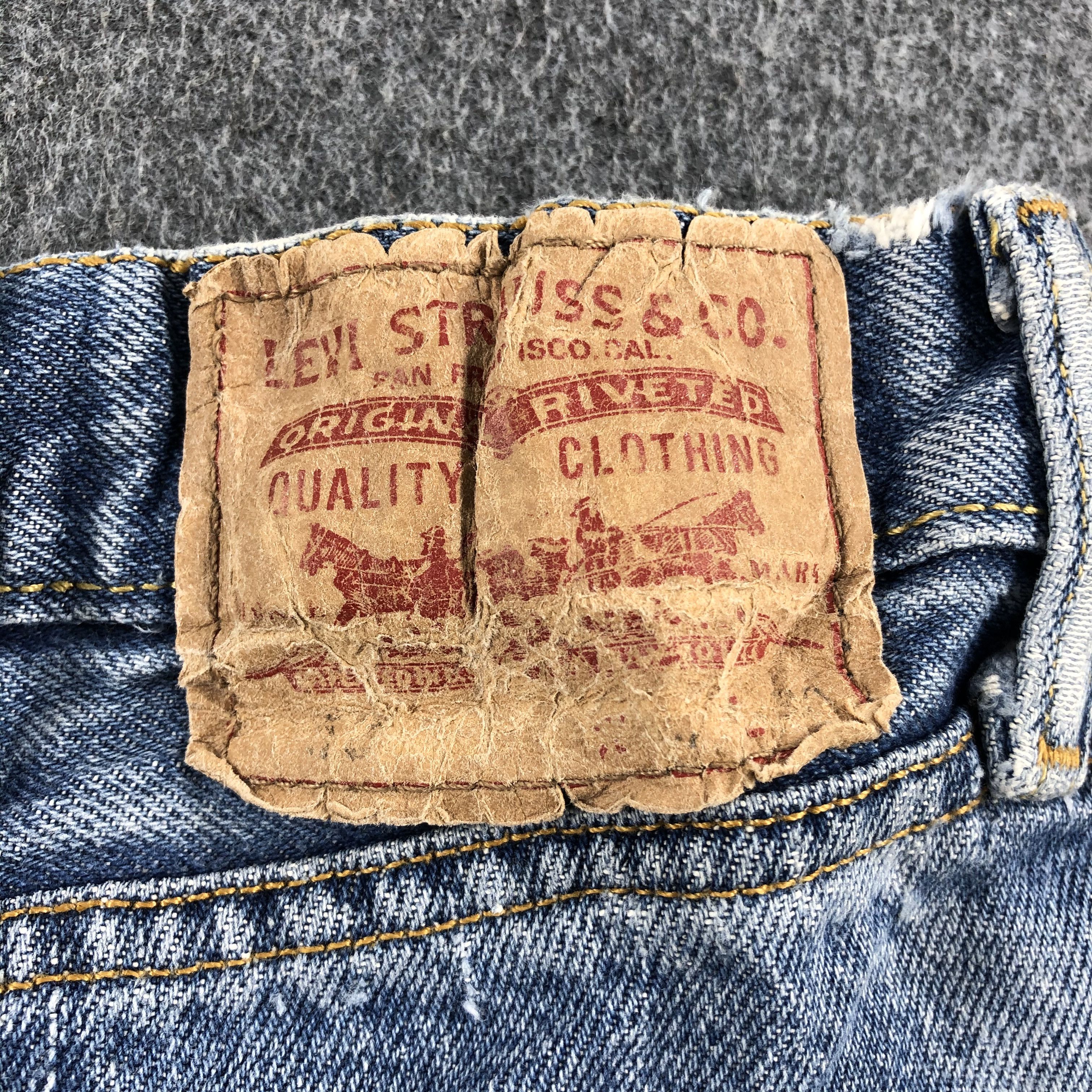 Levi's Vintage Blue Wash Levis 505 Jeans-J2637 Size US 41 - 5 Thumbnail