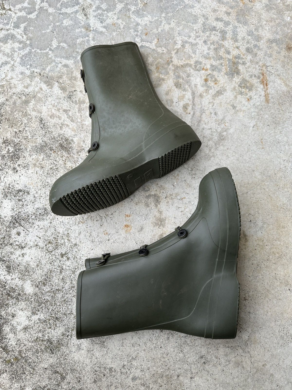 Vintage US Army Rubber Bunny Snow Tractor Military Overboot yeezy Size US 8 / EU 41 - 1 Thumbnail