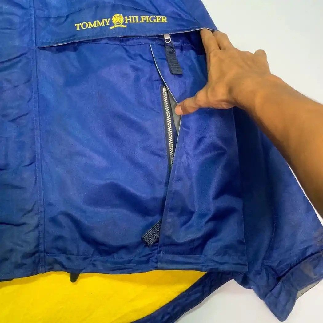 Sports Specialties × Tommy Hilfiger SEND OFFERS 🍁 Tommy Hilfinger Big Logo Back RARE Long Jacket Size US XL / EU 56 / 4 - 5 Thumbnail